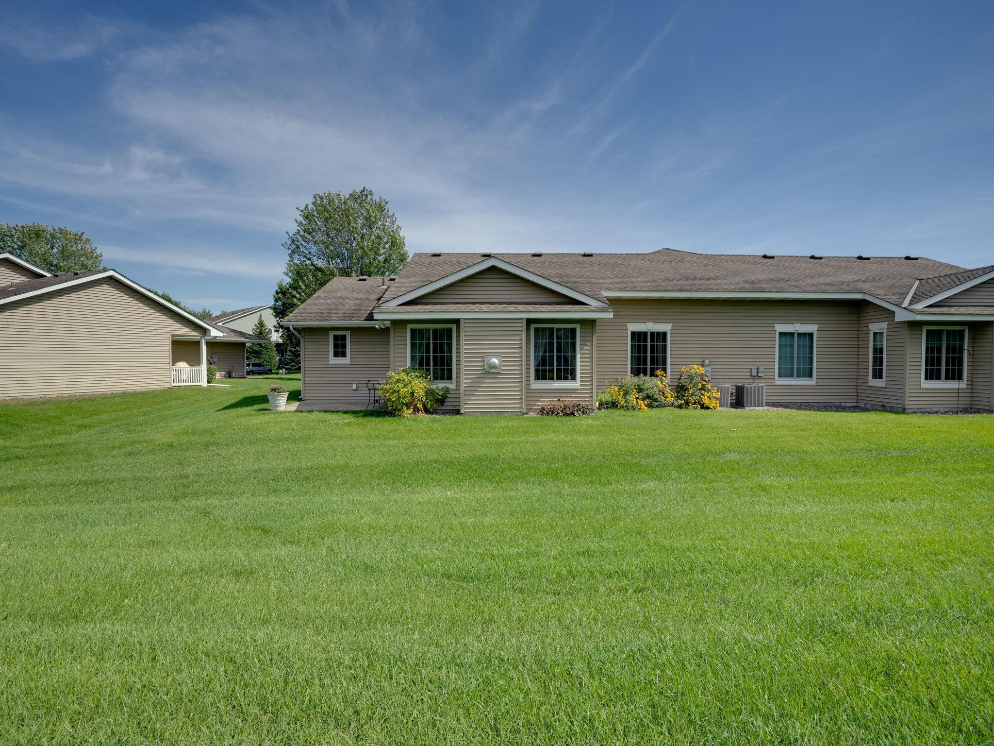 7758 Palisades Avenue NE