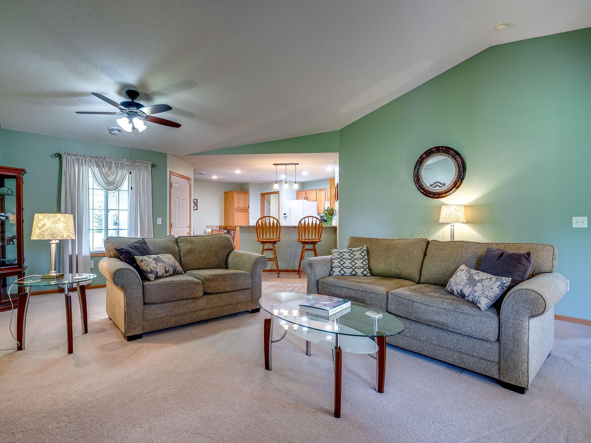 7758 Palisades Avenue NE