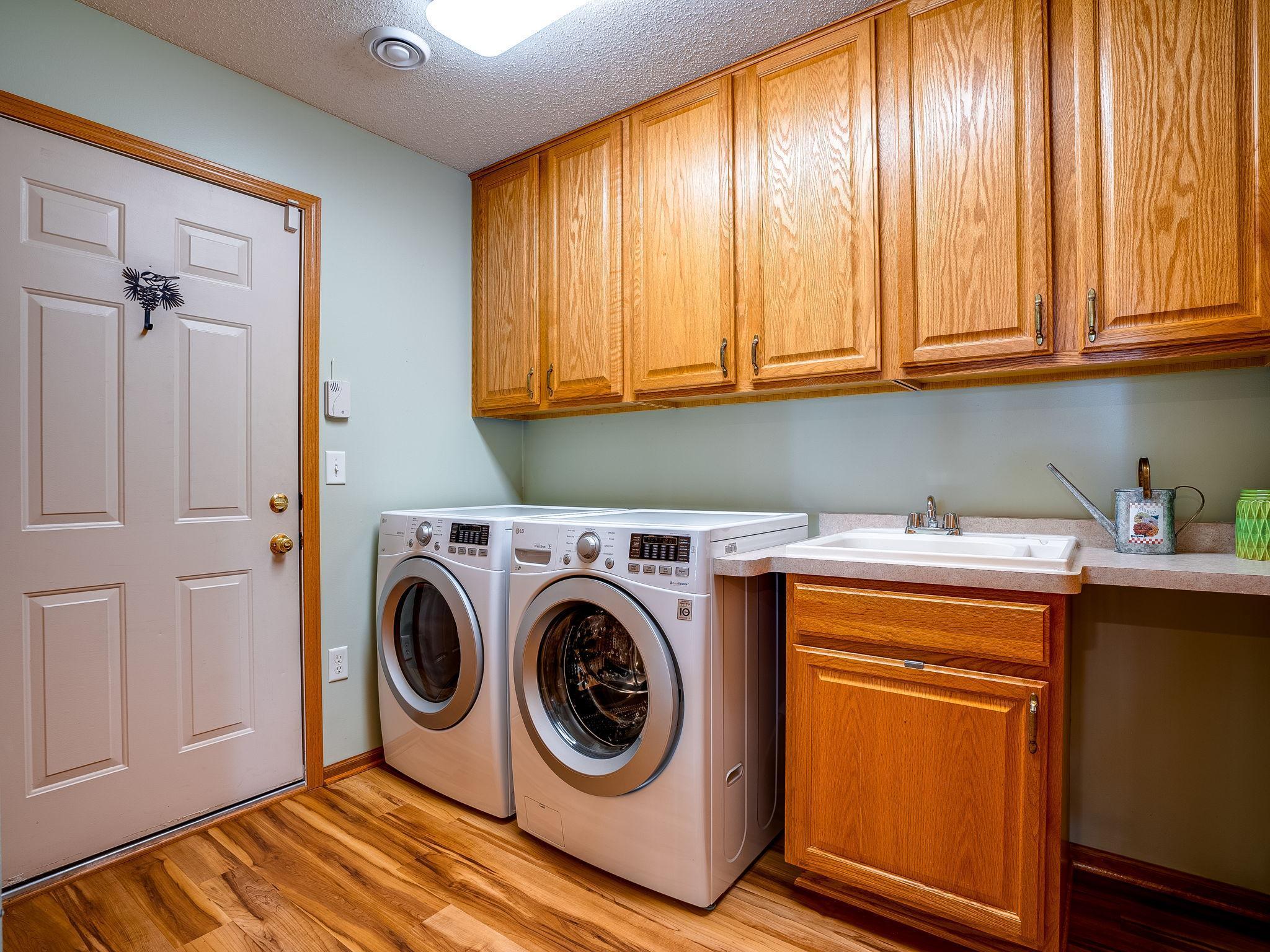 7758 Palisades Avenue NE