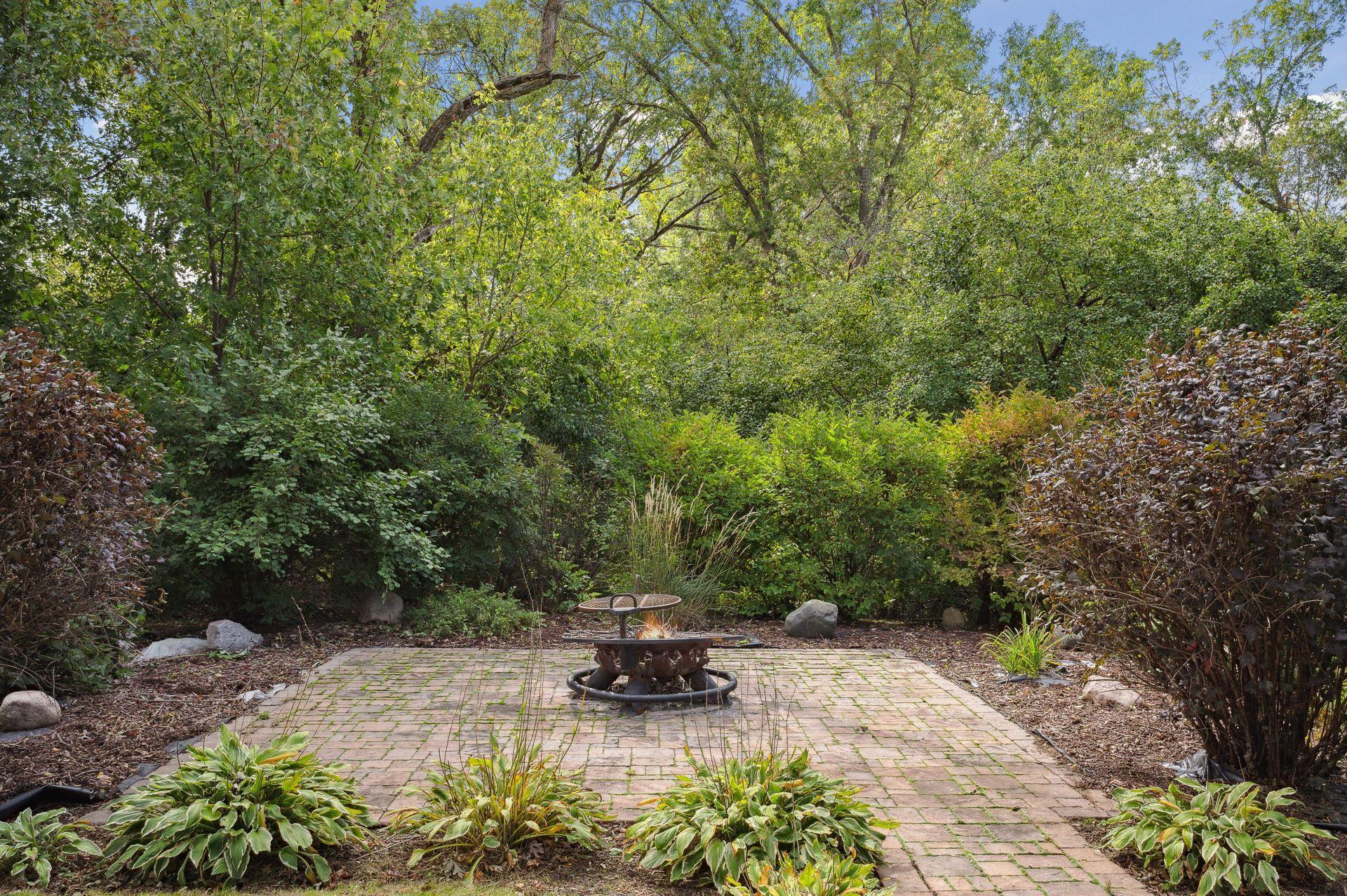 3928 Huntingdon Drive