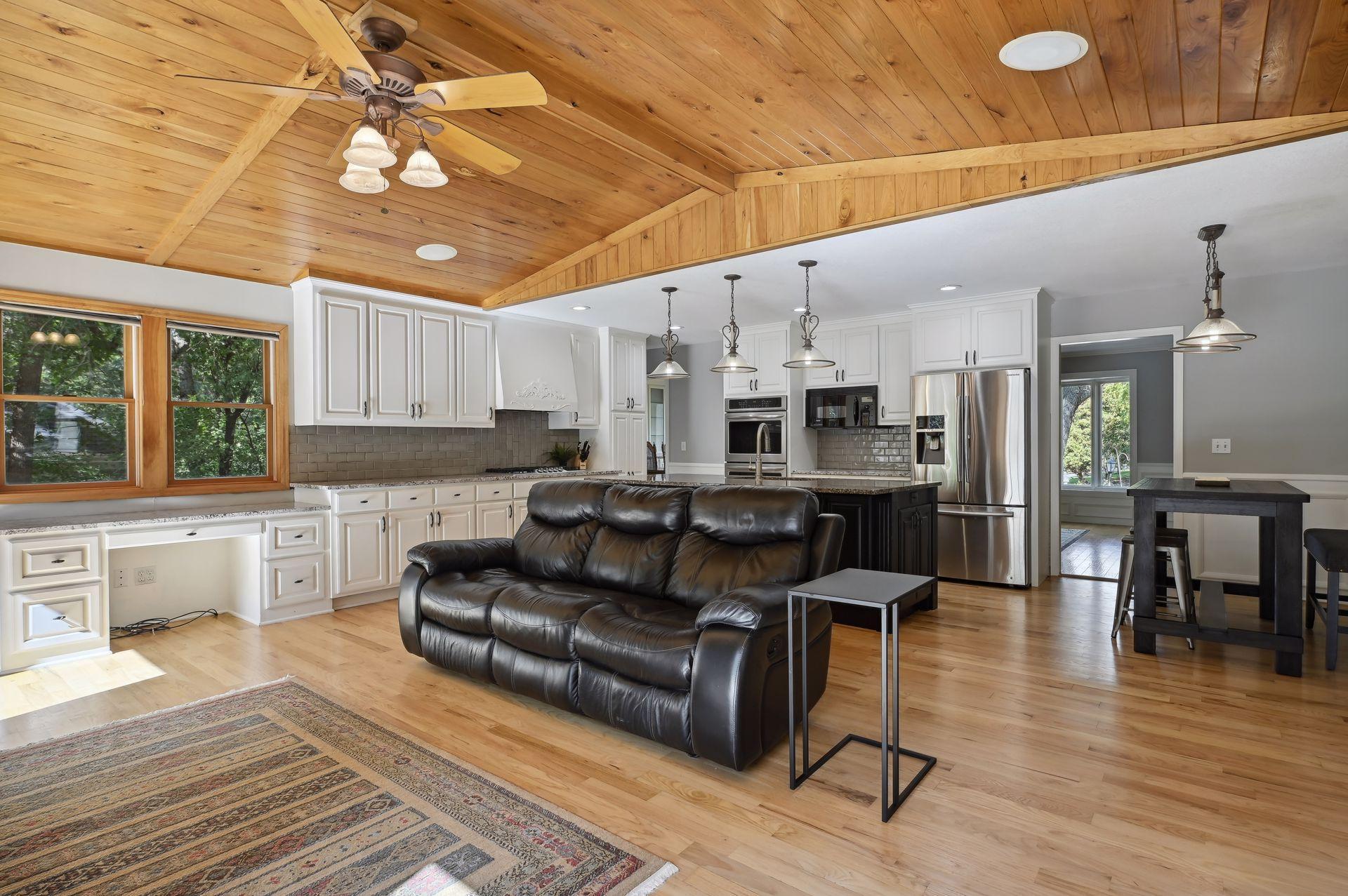 3928 Huntingdon Drive