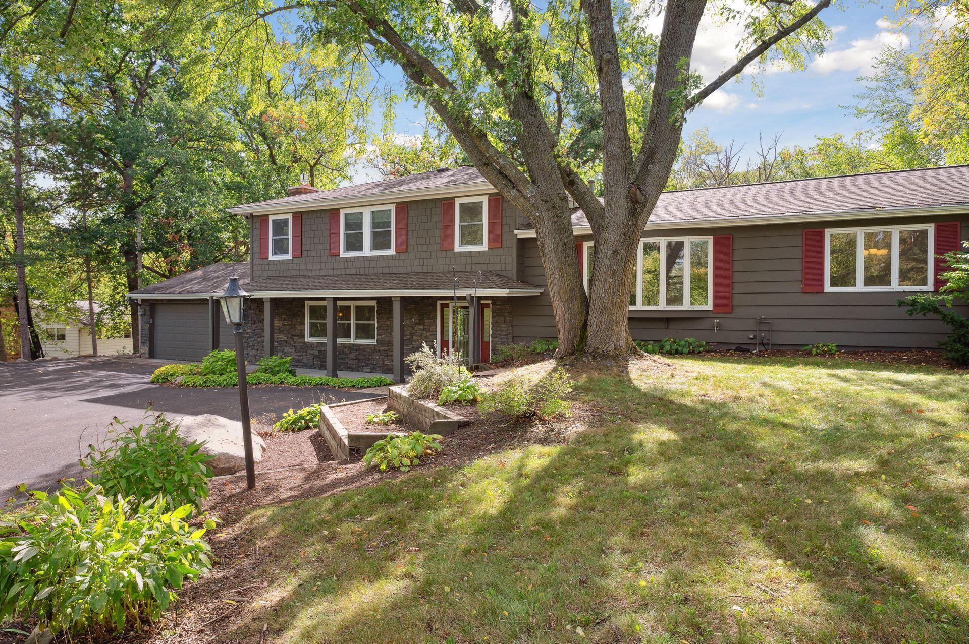 3928 Huntingdon Drive