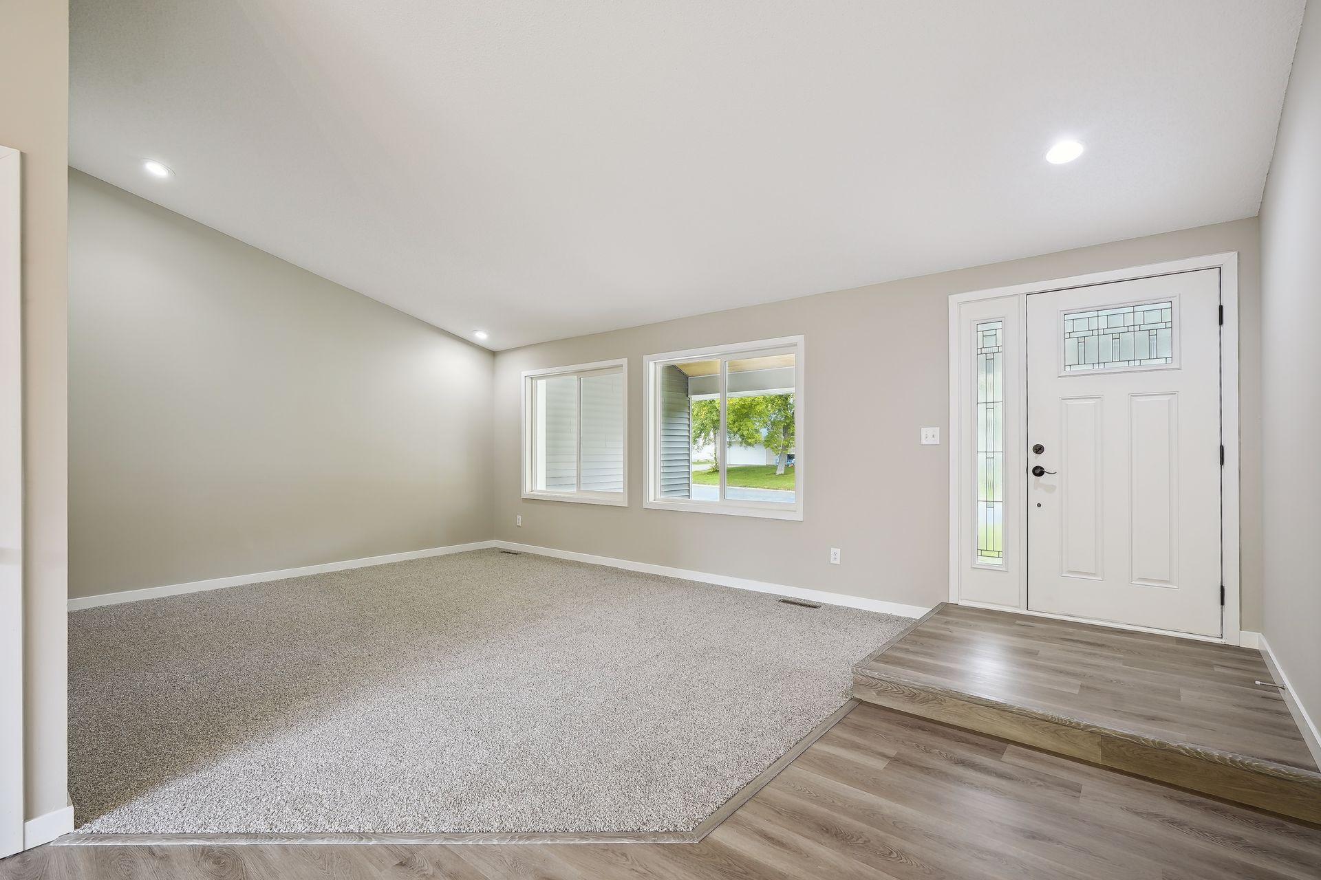 6880 Chaparral Lane