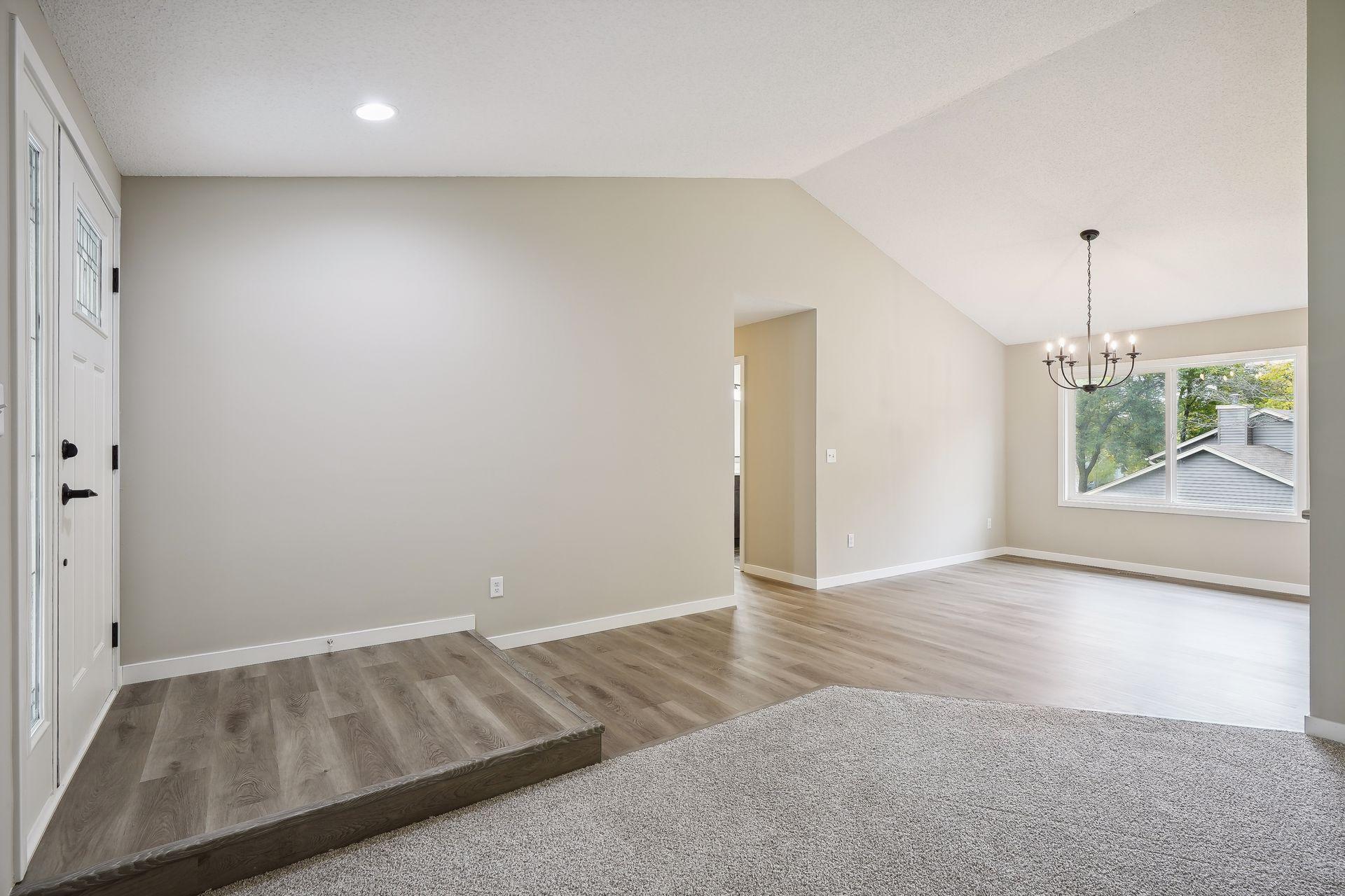 6880 Chaparral Lane