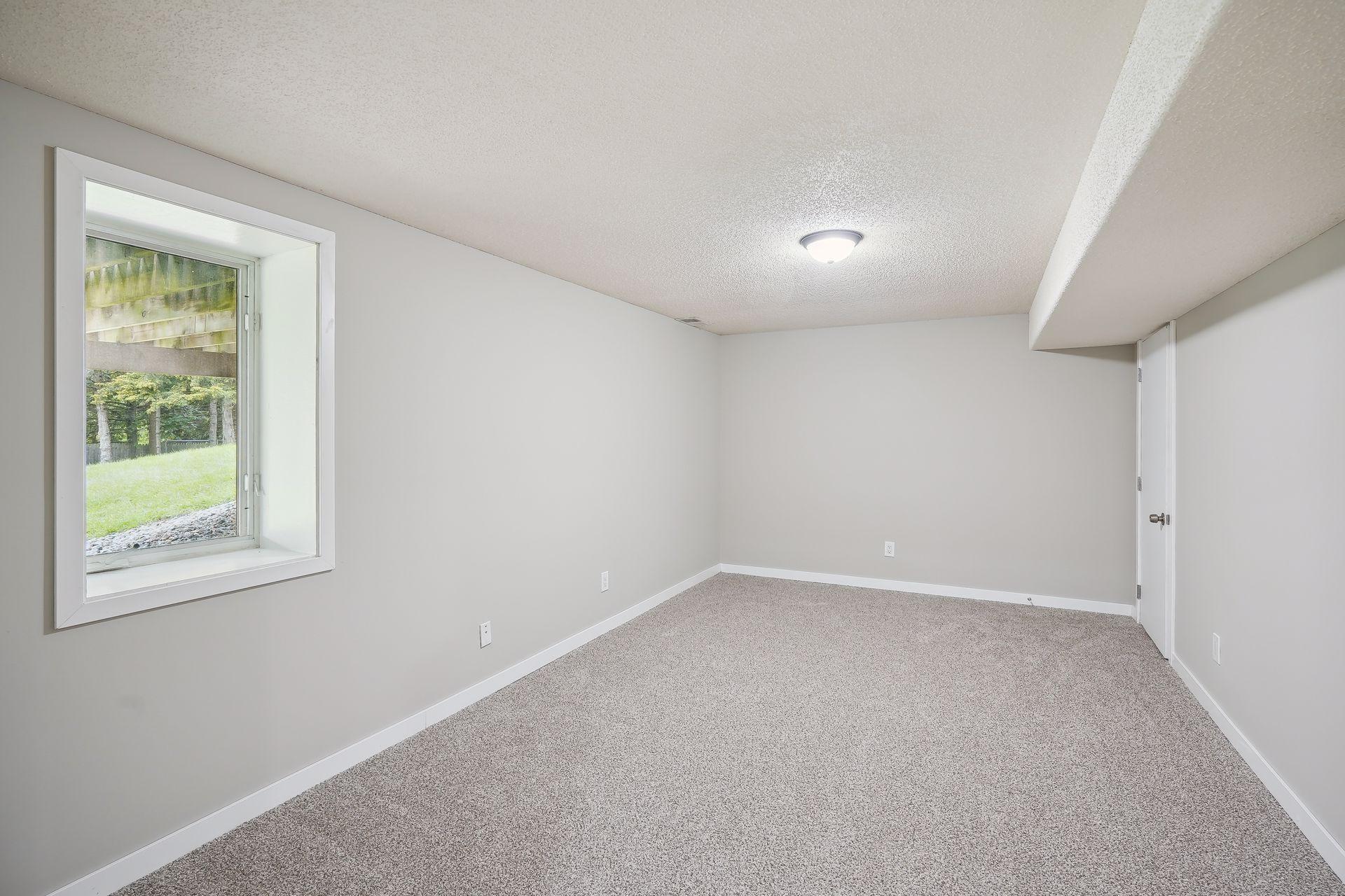 6880 Chaparral Lane