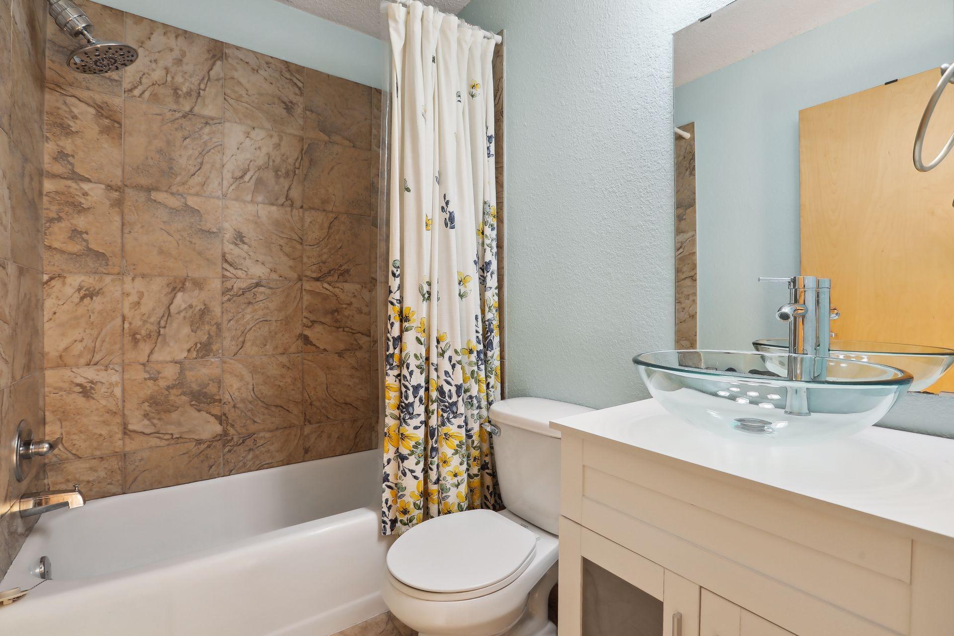 2532 1st Avenue S Unit: S101