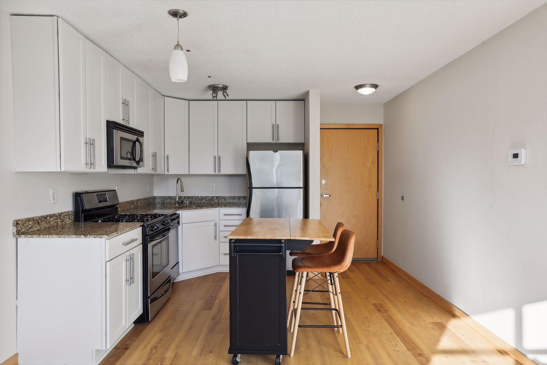 2532 1st Avenue S Unit: S101