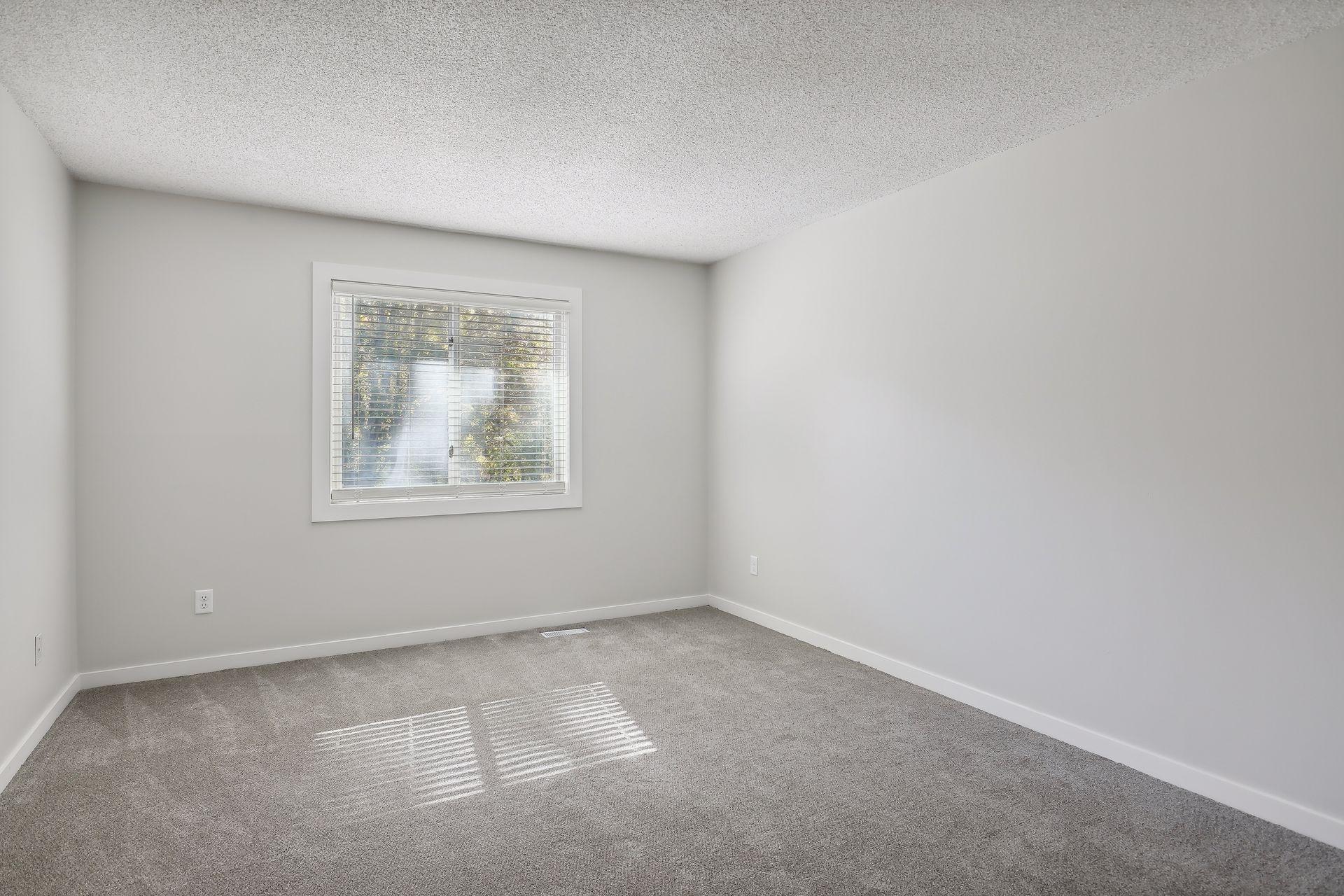 2041 N Park Drive Unit: 5
