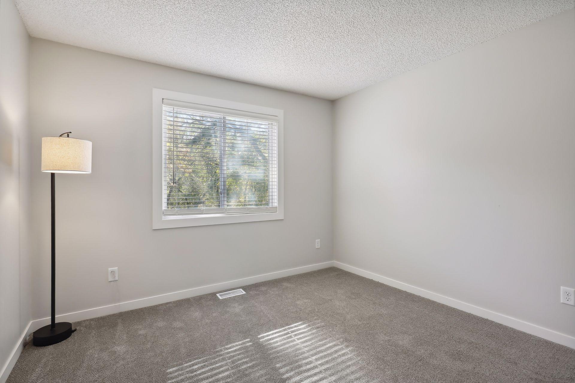2041 N Park Drive Unit: 5