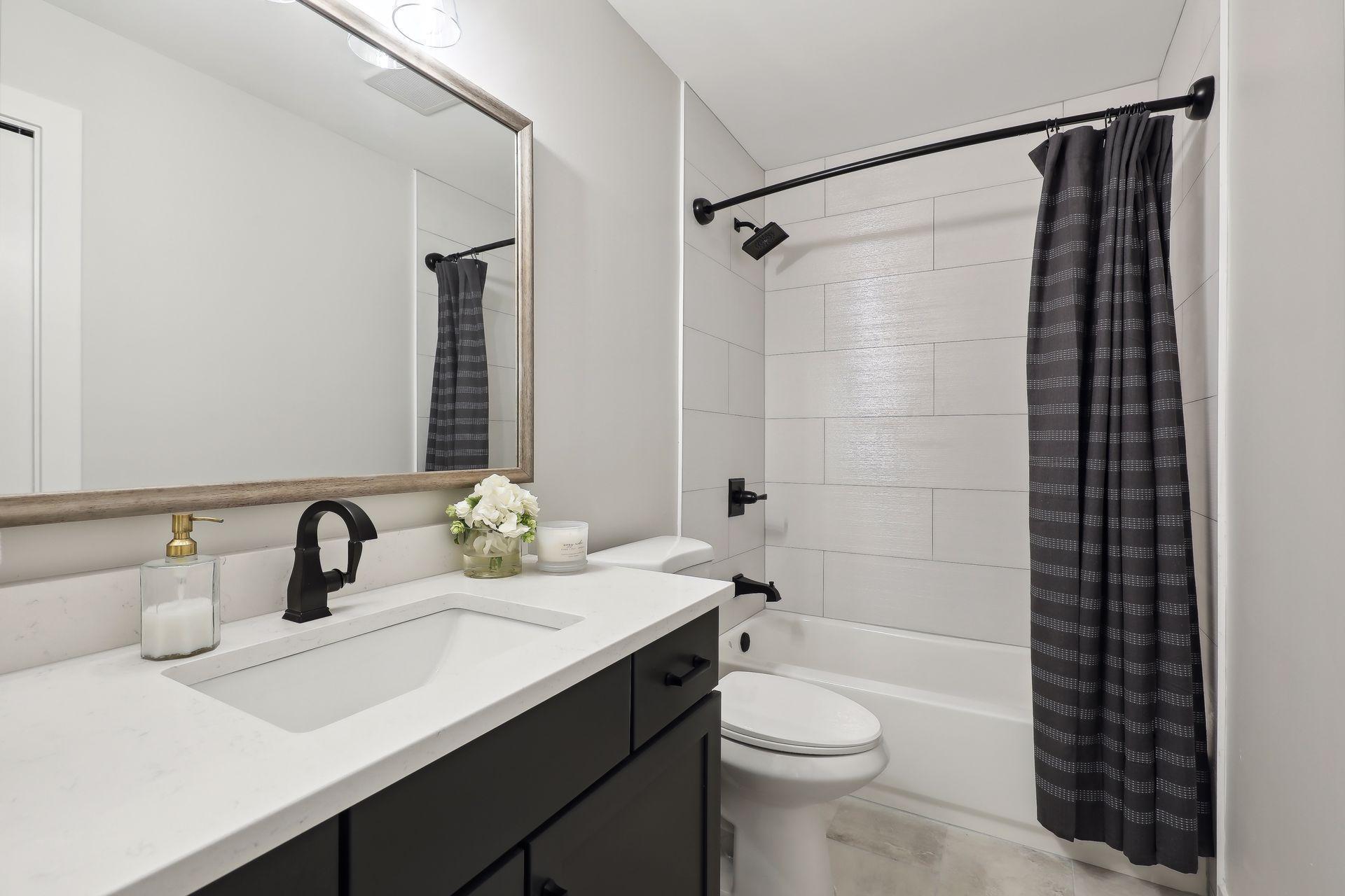 2041 N Park Drive Unit: 5