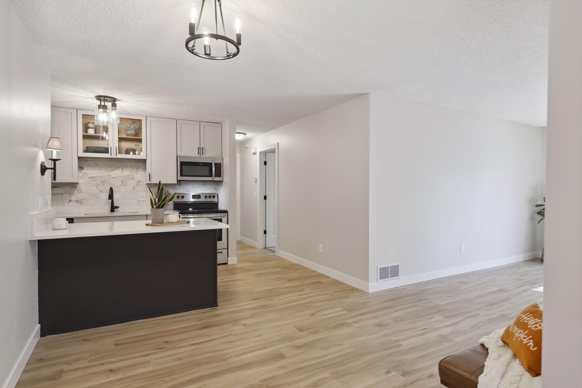 2041 N Park Drive Unit: 5