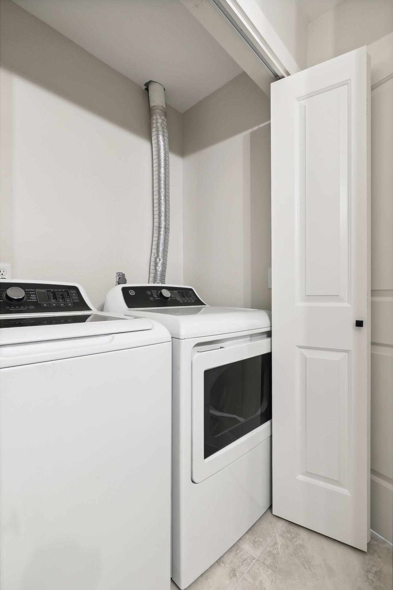2041 N Park Drive Unit: 5