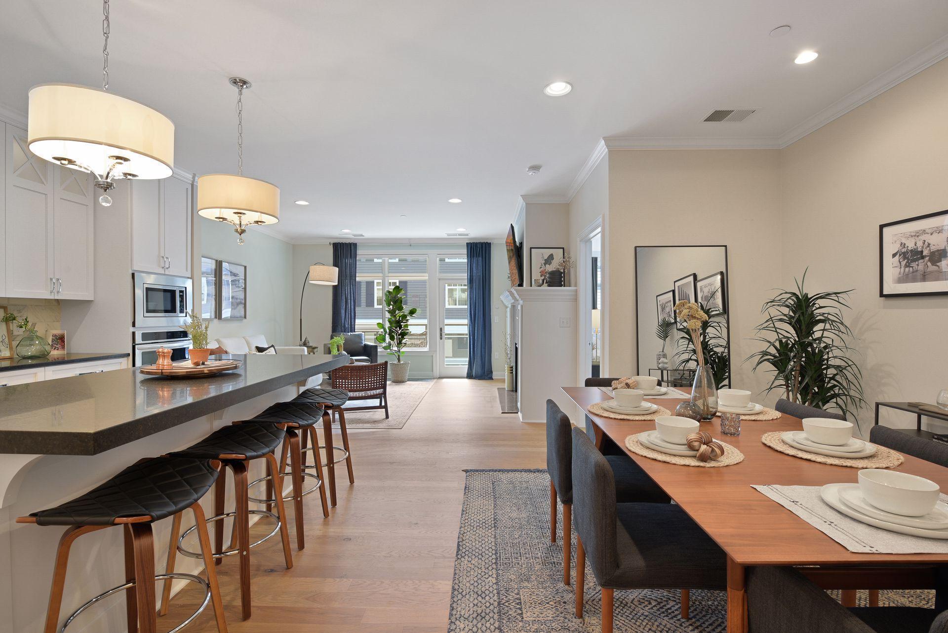 875 Lake Street N Unit: 211