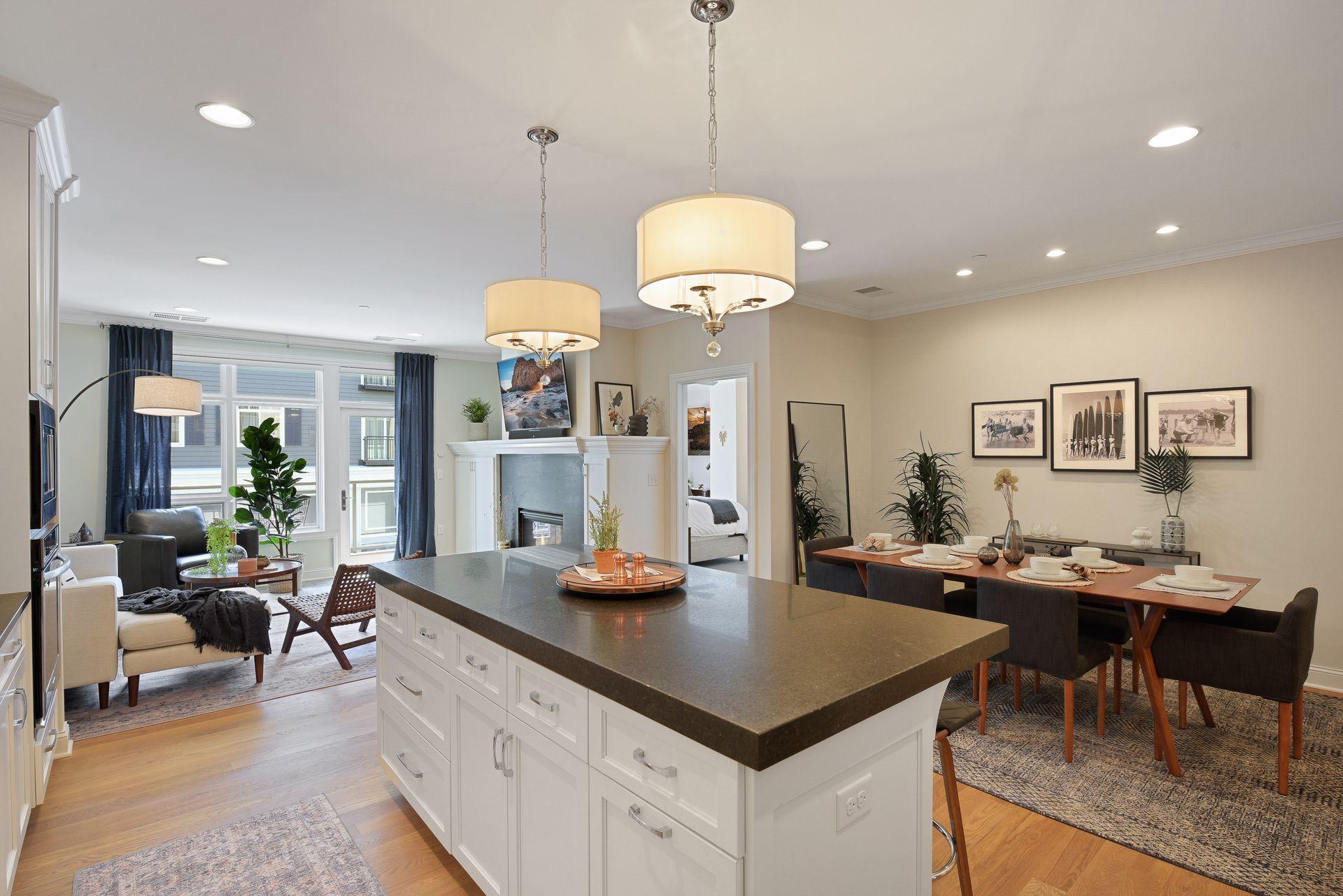 875 Lake Street N Unit: 211