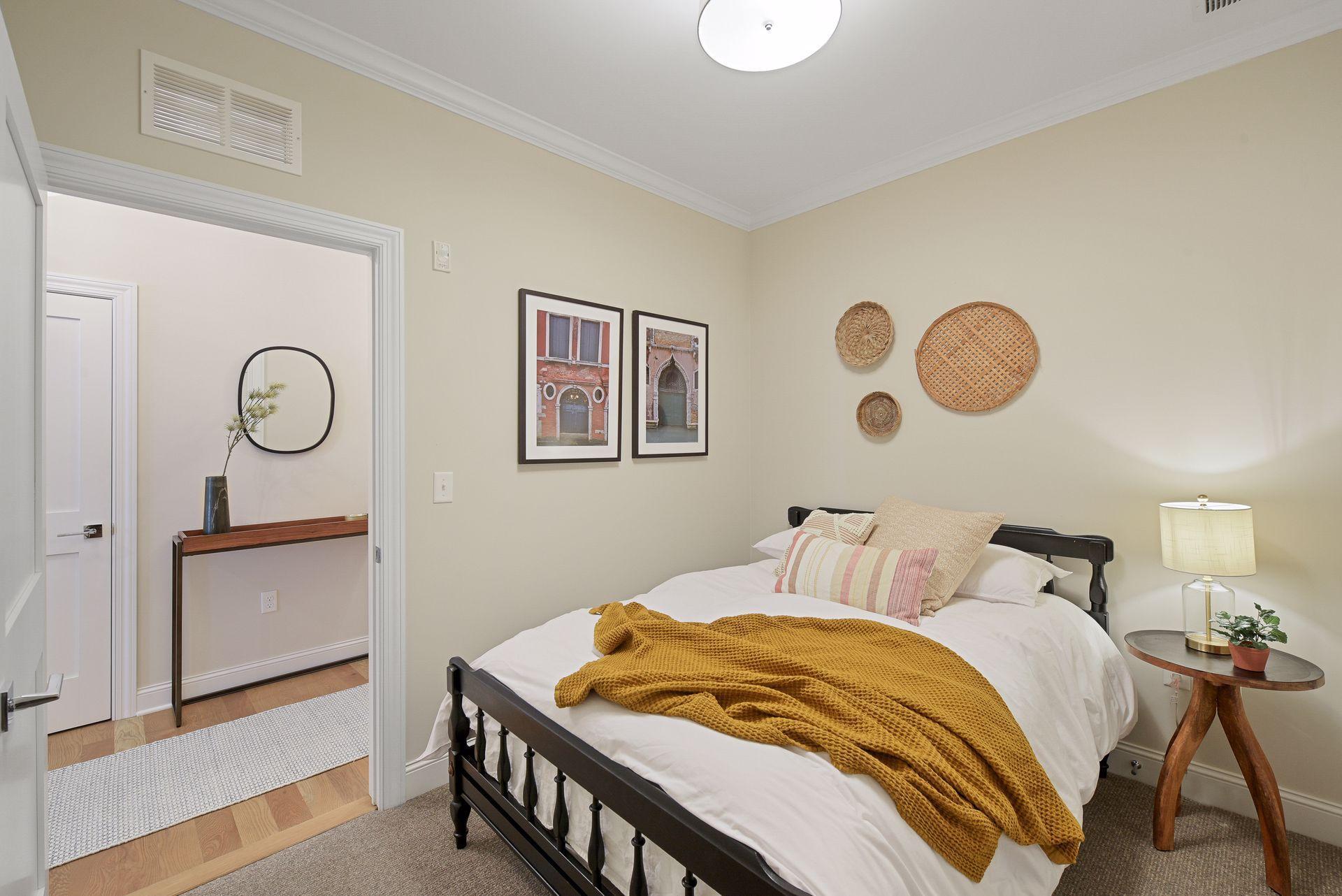 875 Lake Street N Unit: 211