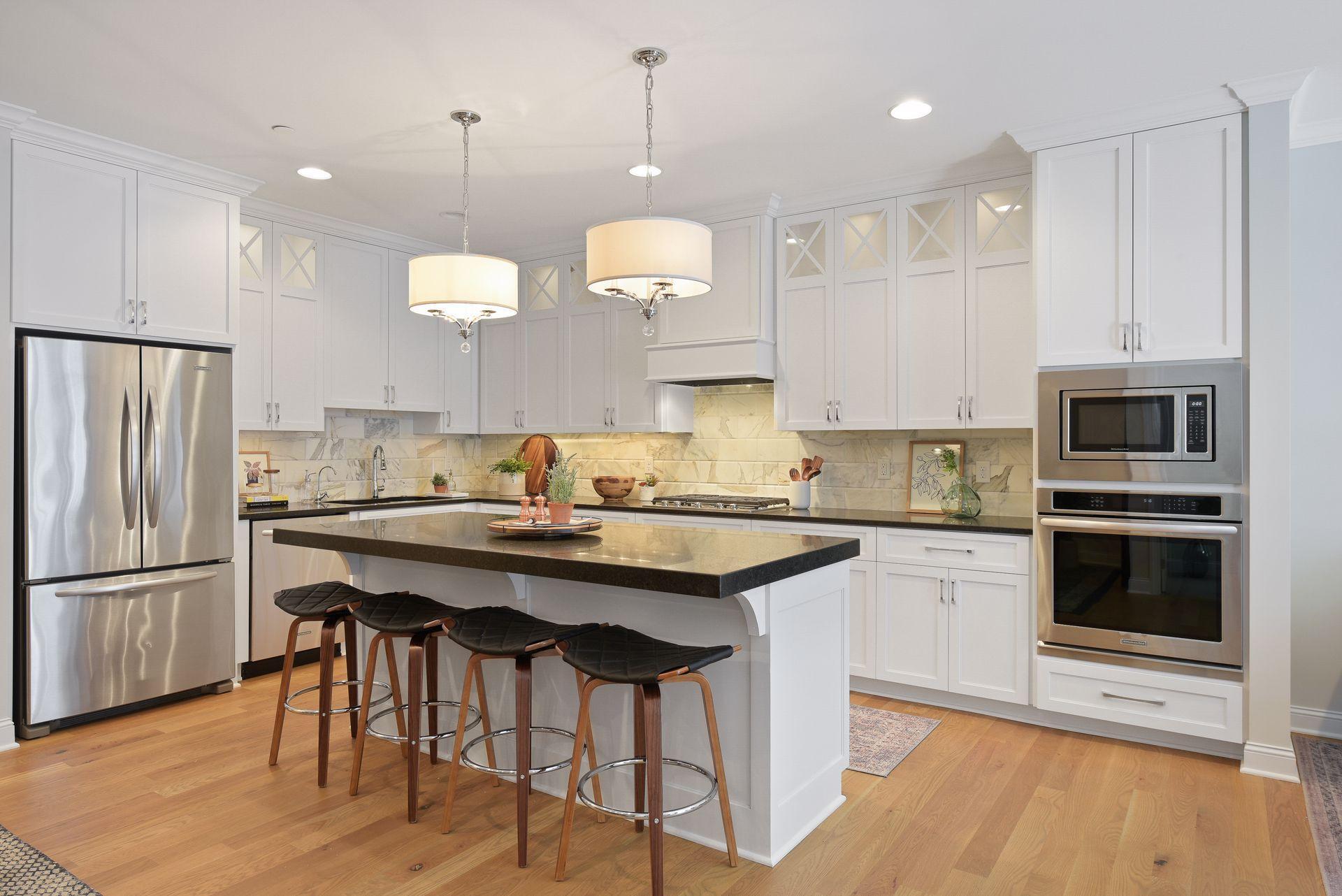 875 Lake Street N Unit: 211