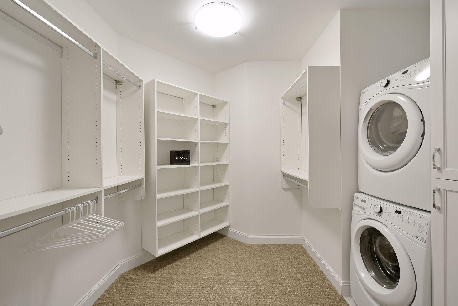 875 Lake Street N Unit: 211