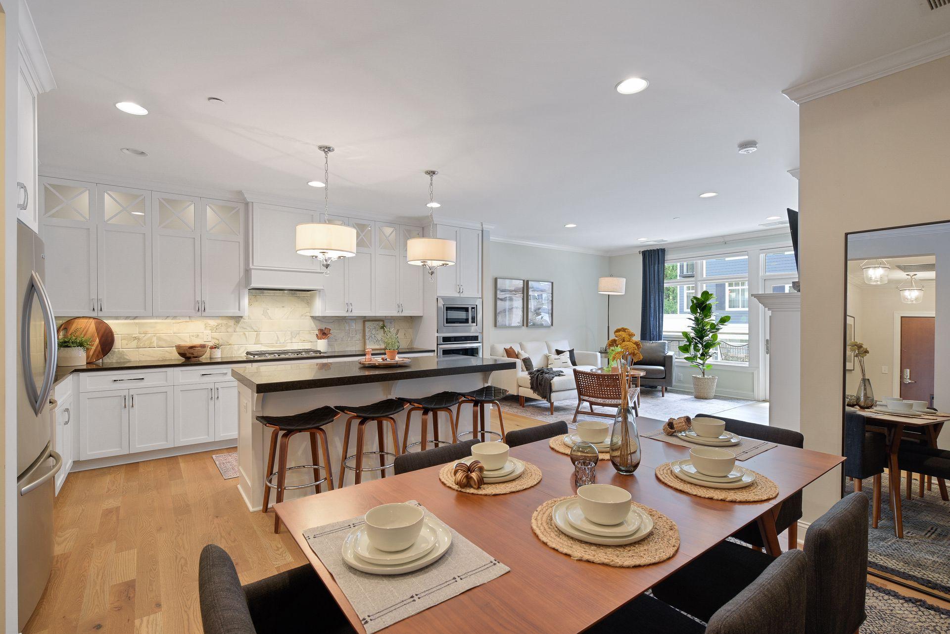 875 Lake Street N Unit: 211