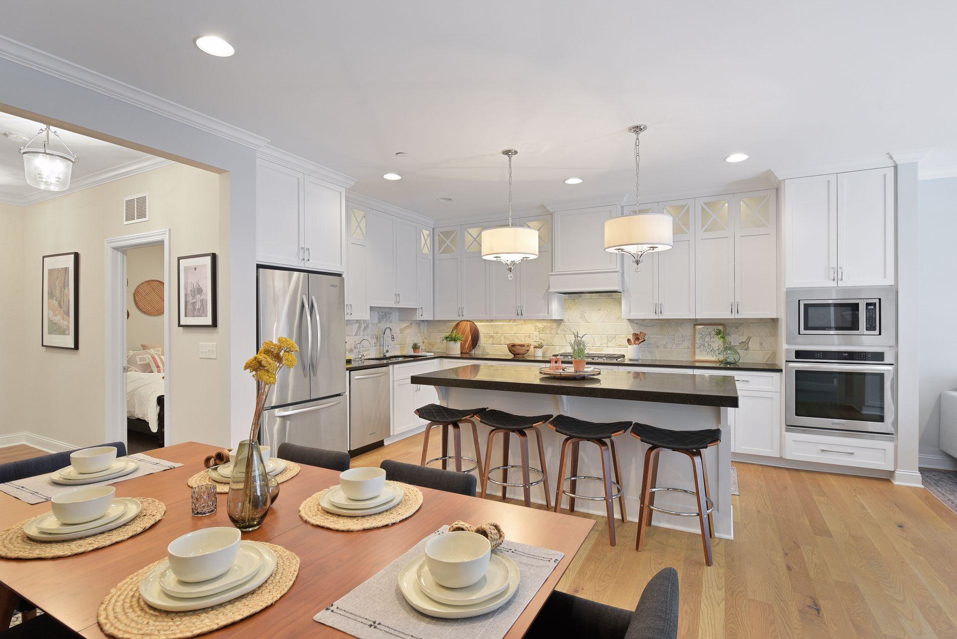 875 Lake Street N Unit: 211