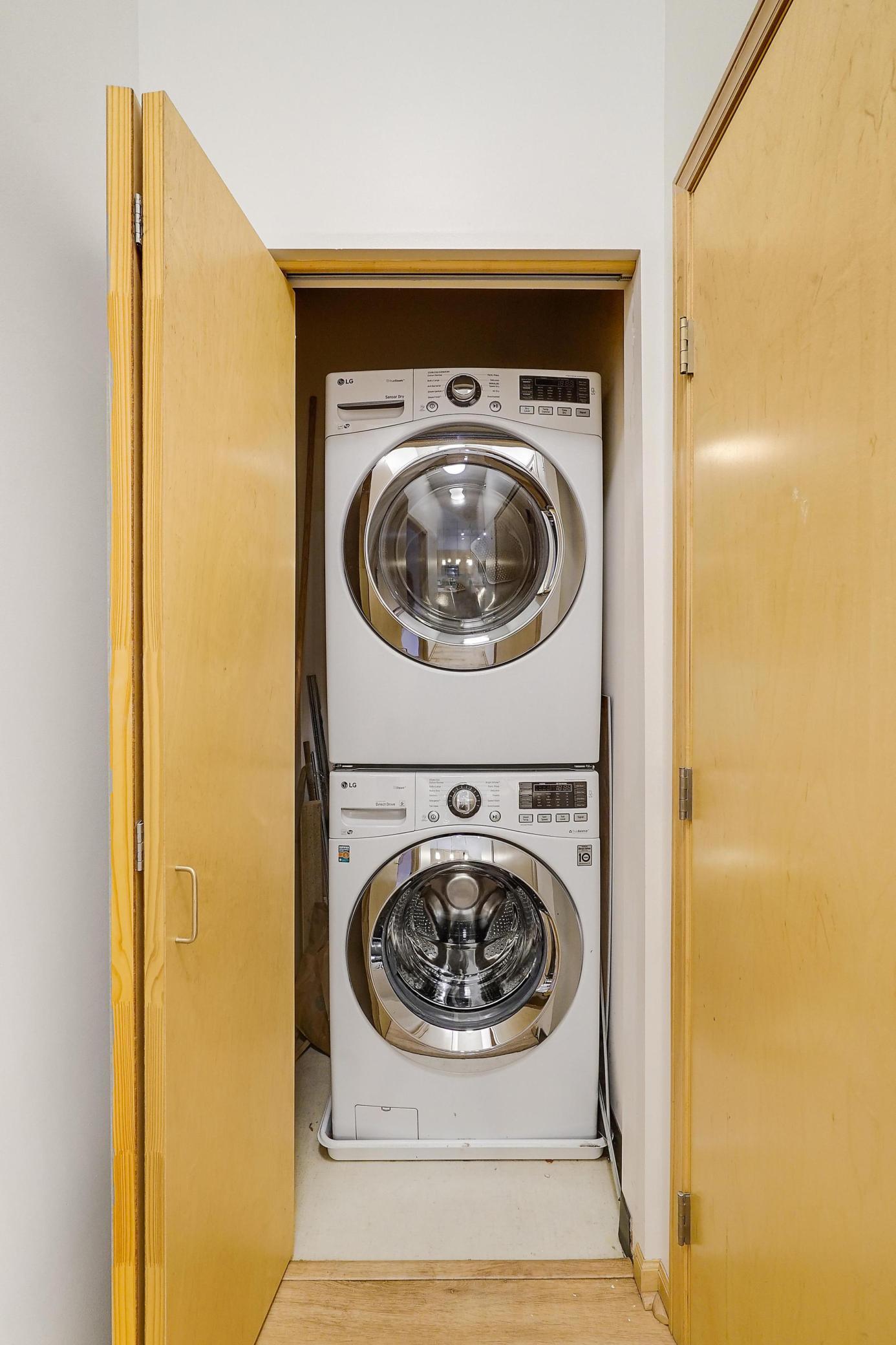 2650 University Avenue W Unit: 212