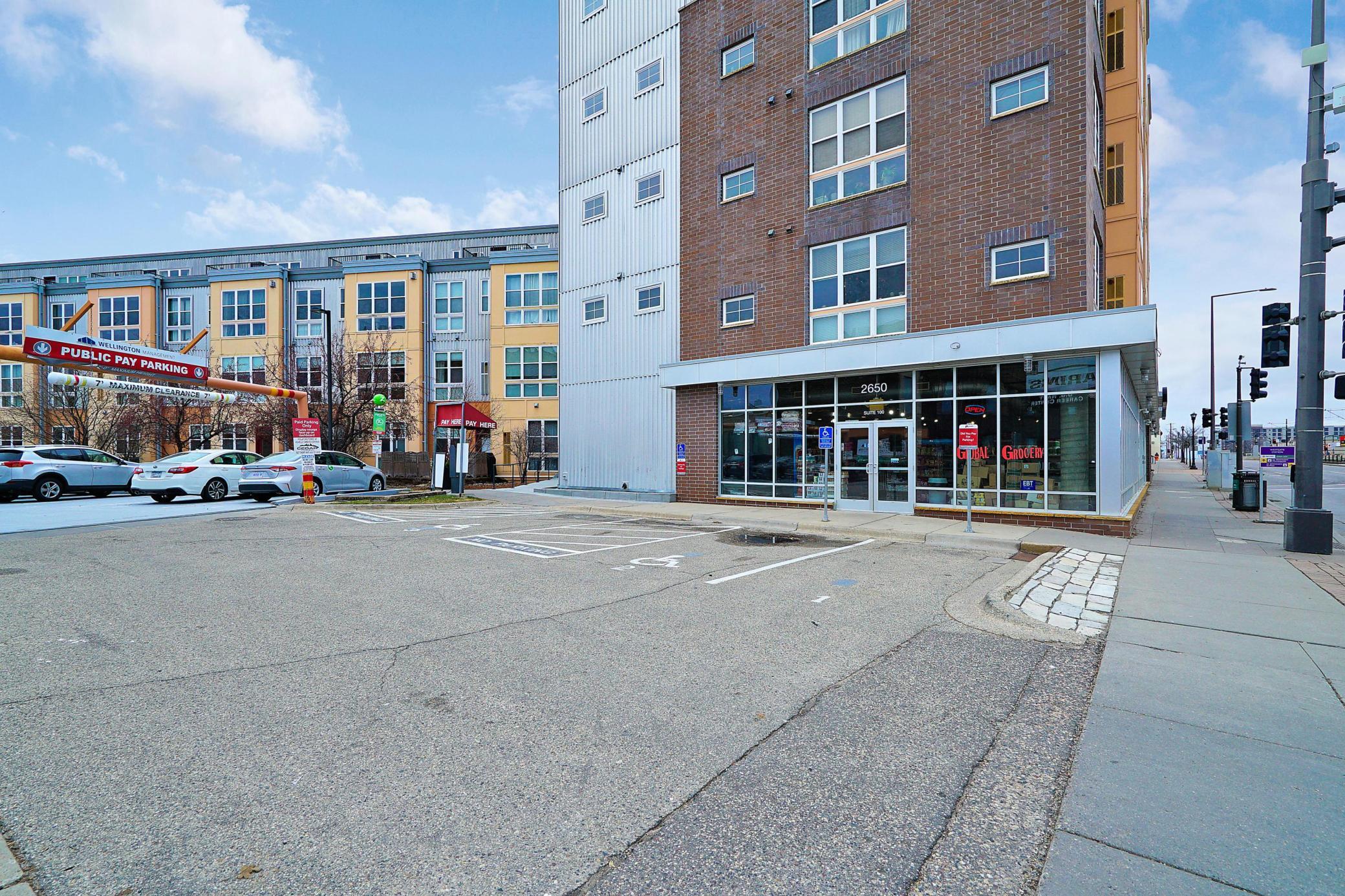 2650 University Avenue W Unit: 212