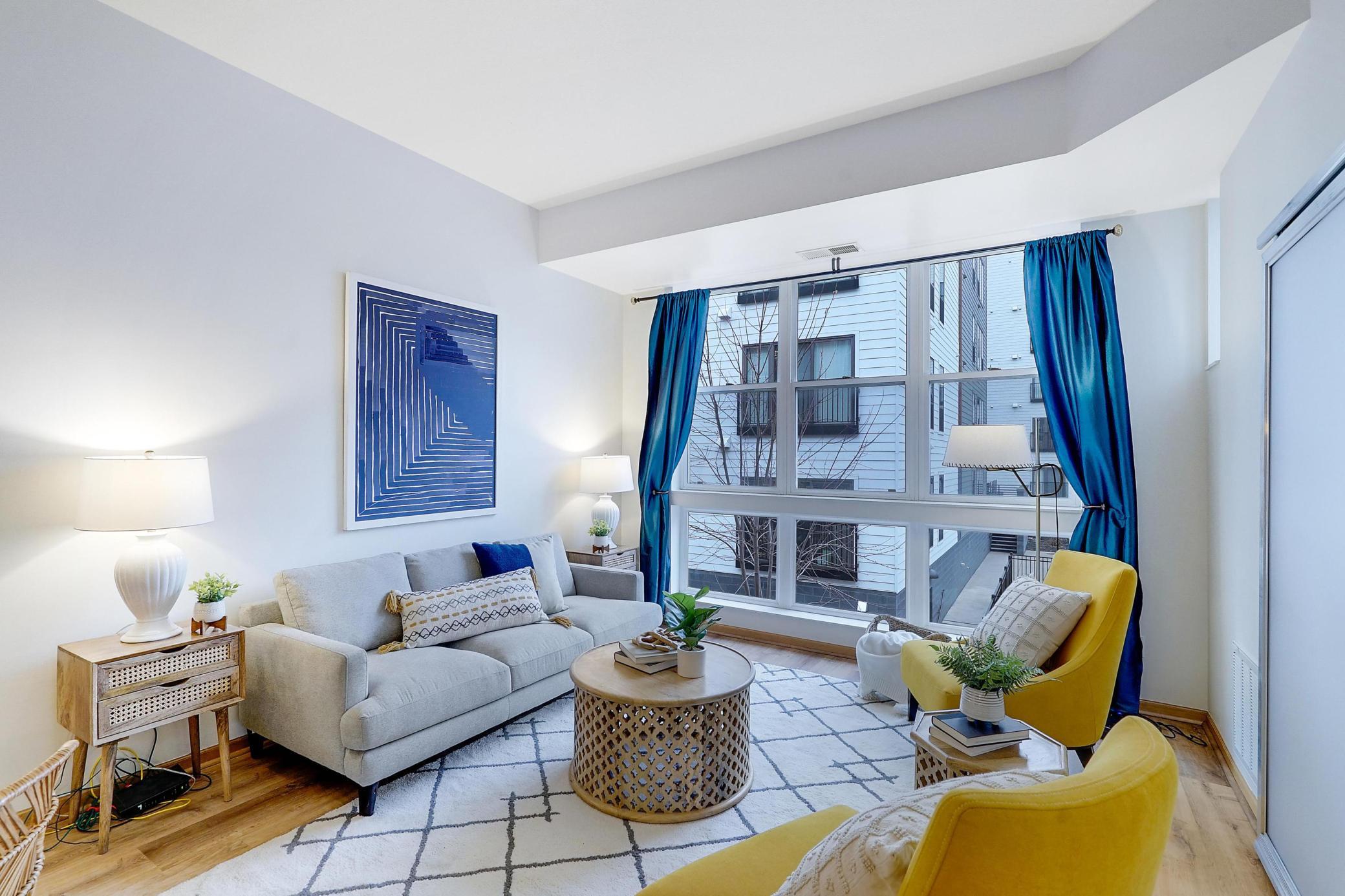 2650 University Avenue W Unit: 212