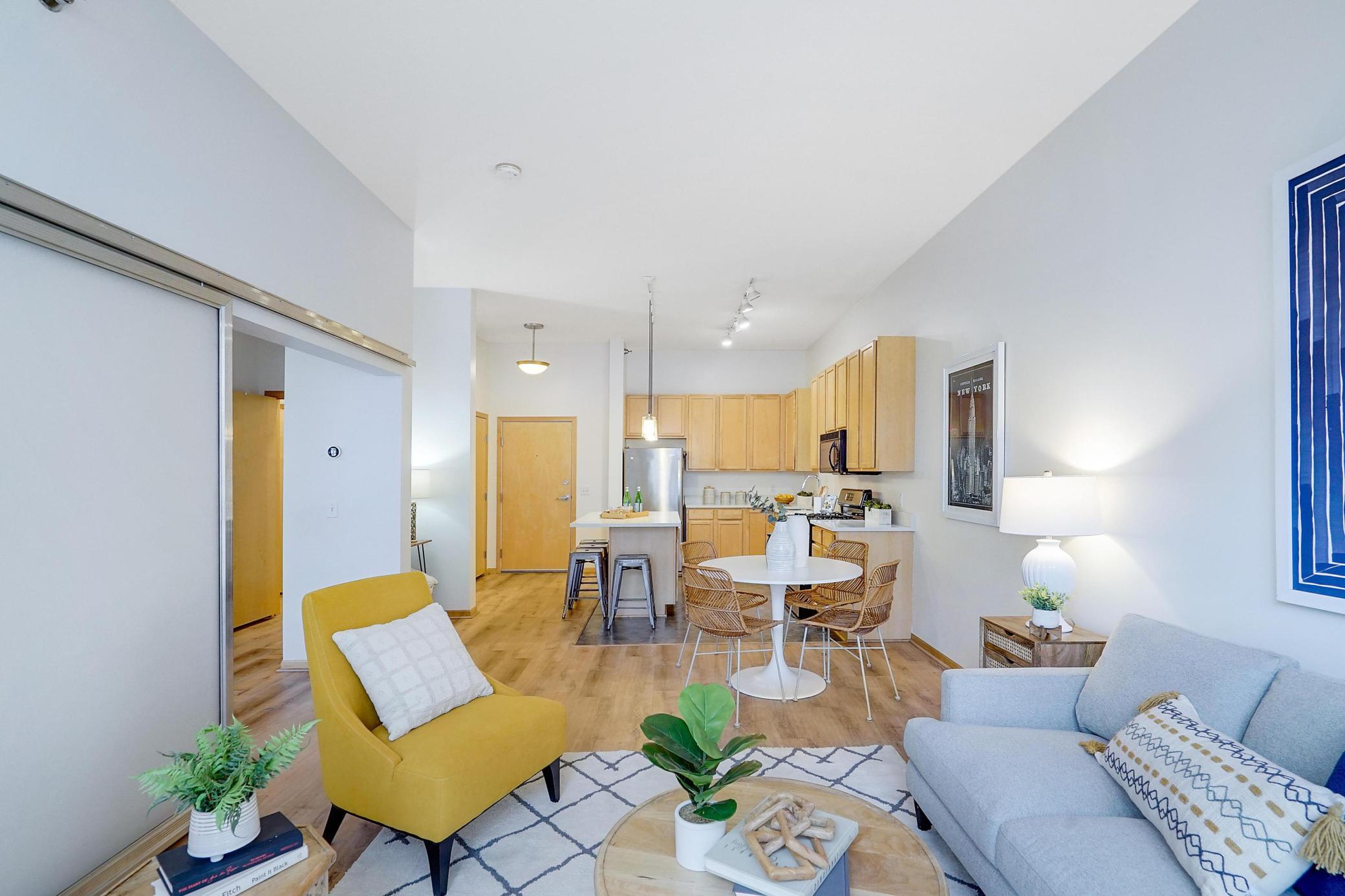 2650 University Avenue W Unit: 212