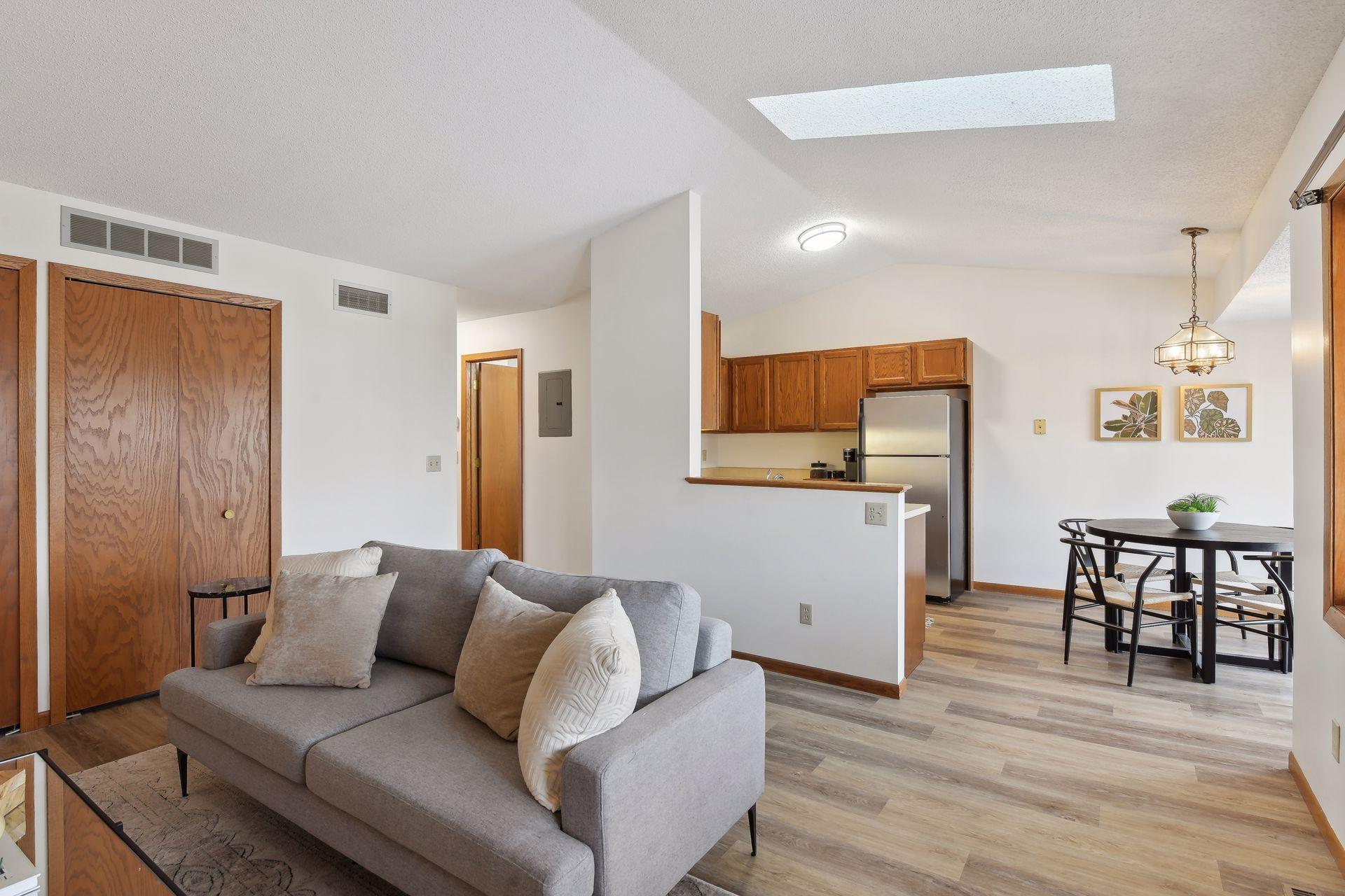 3335 Nevada Avenue N Unit: 3503