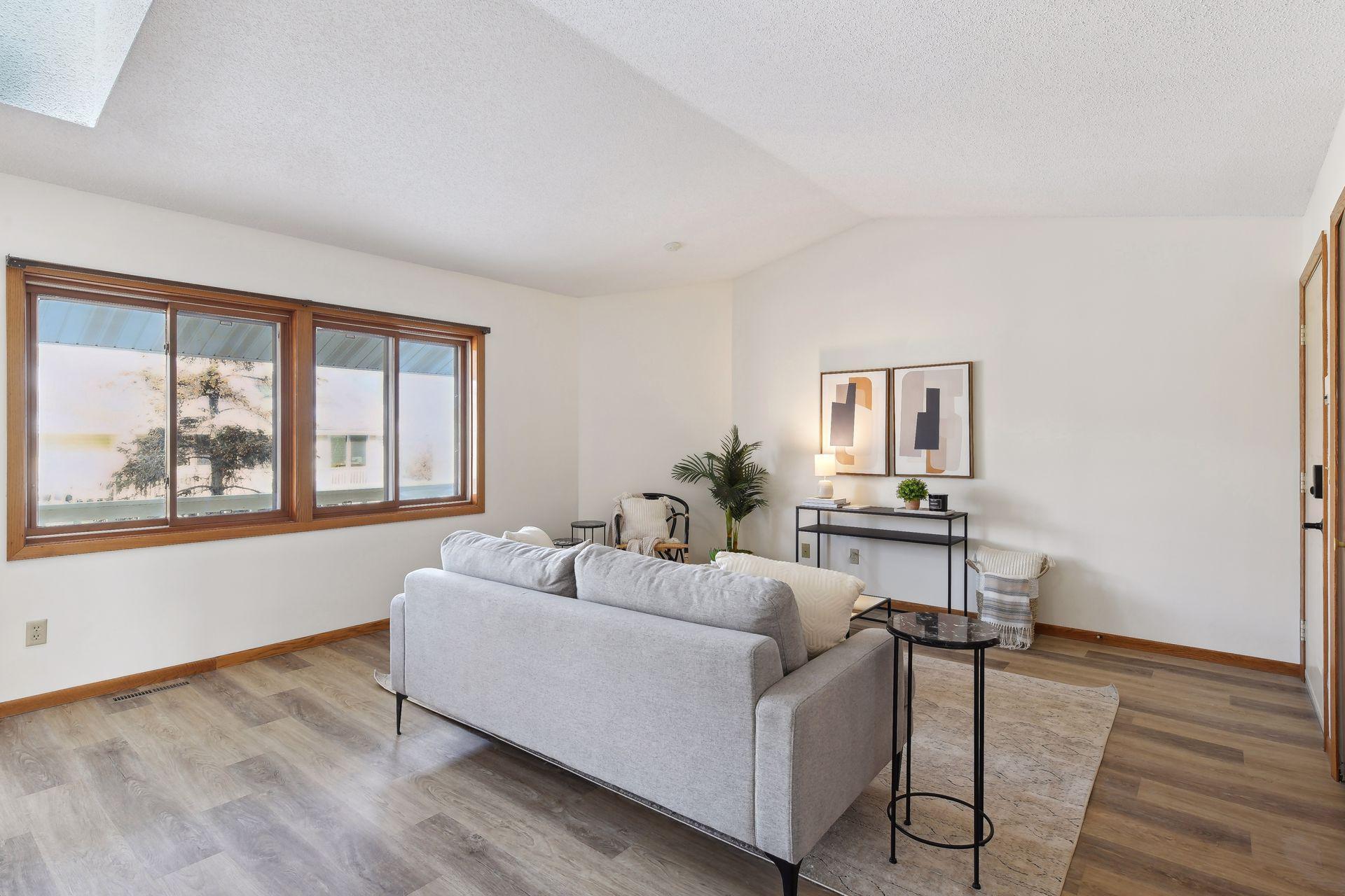 3335 Nevada Avenue N Unit: 3503