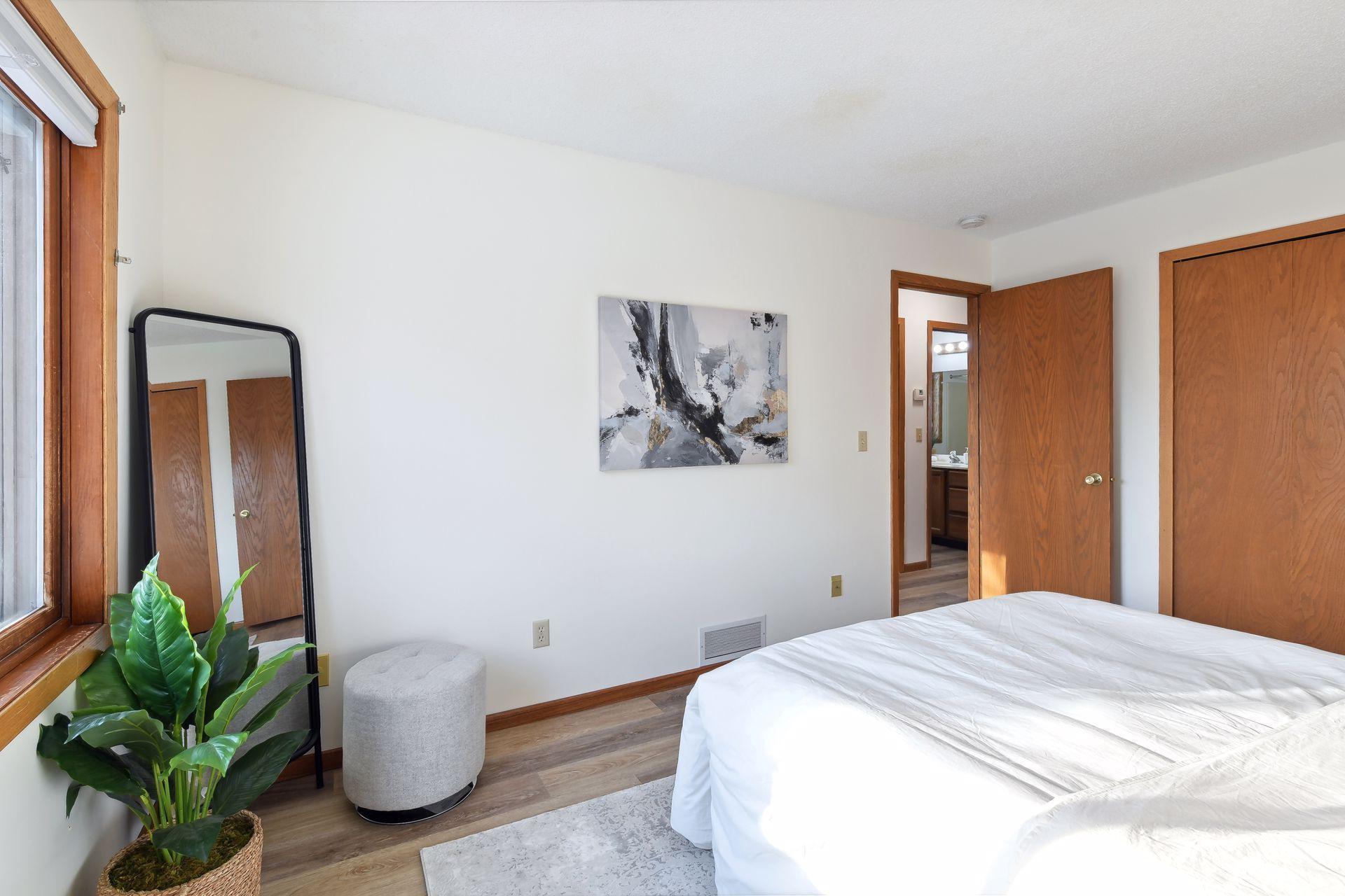 3335 Nevada Avenue N Unit: 3503
