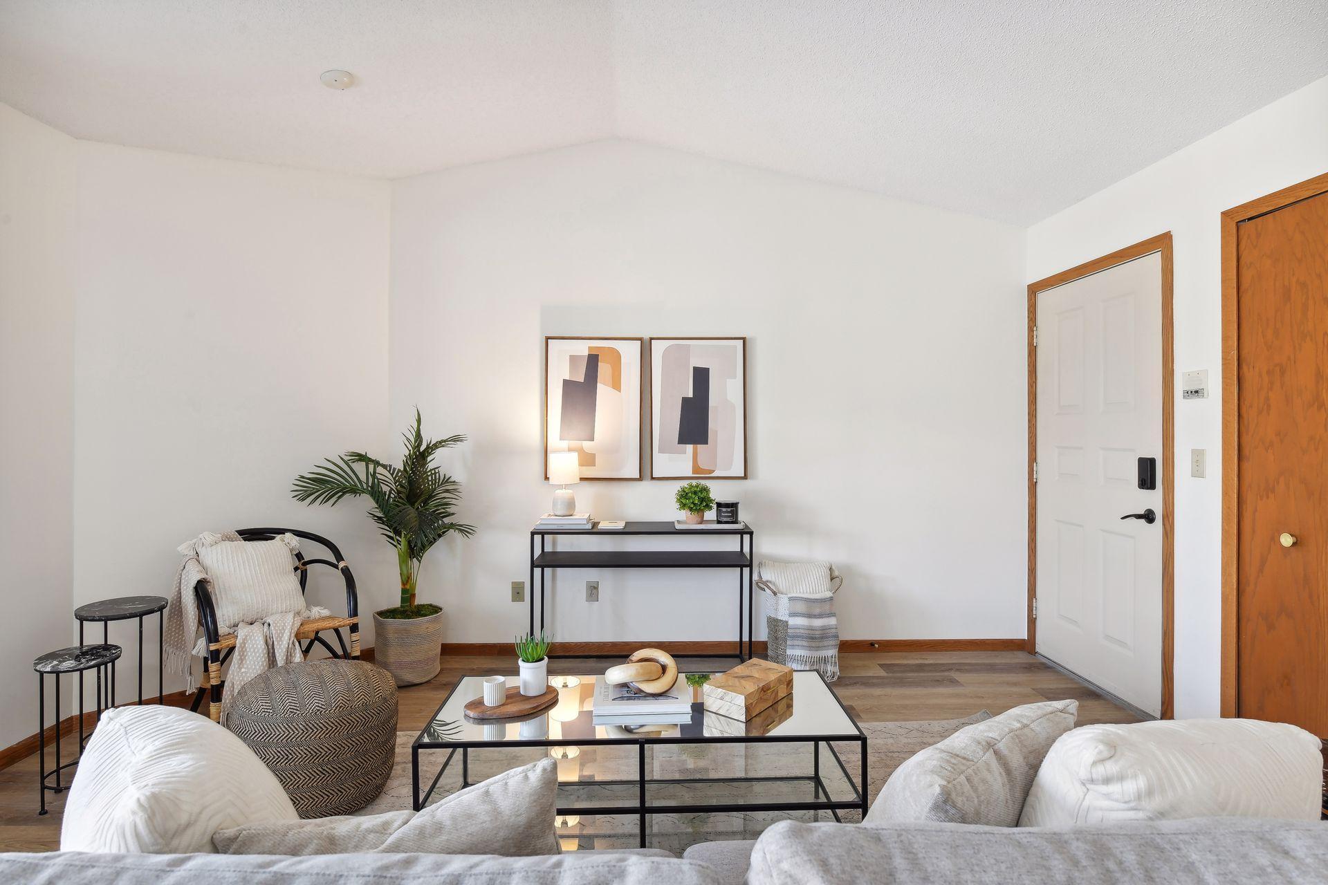 3335 Nevada Avenue N Unit: 3503