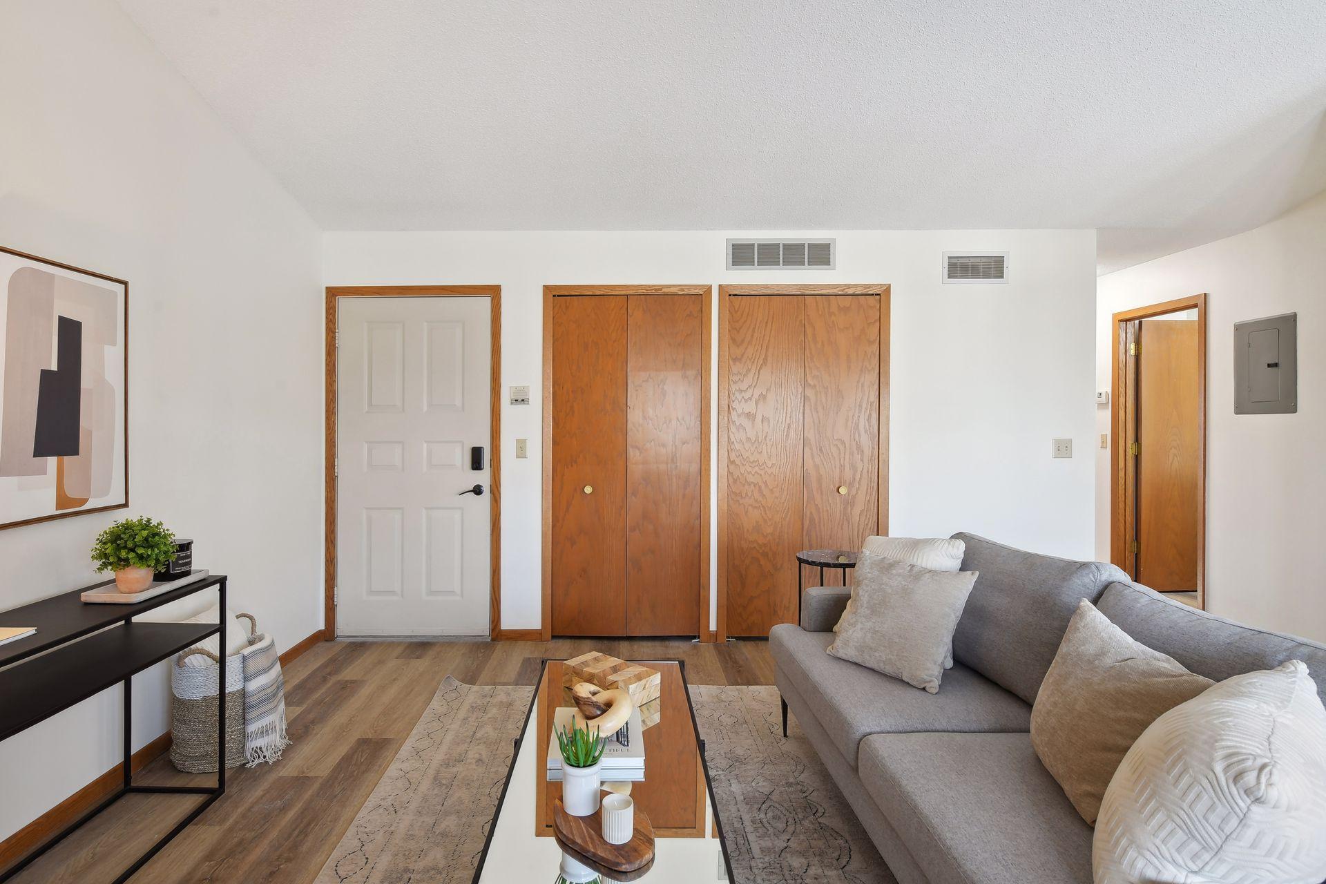 3335 Nevada Avenue N Unit: 3503