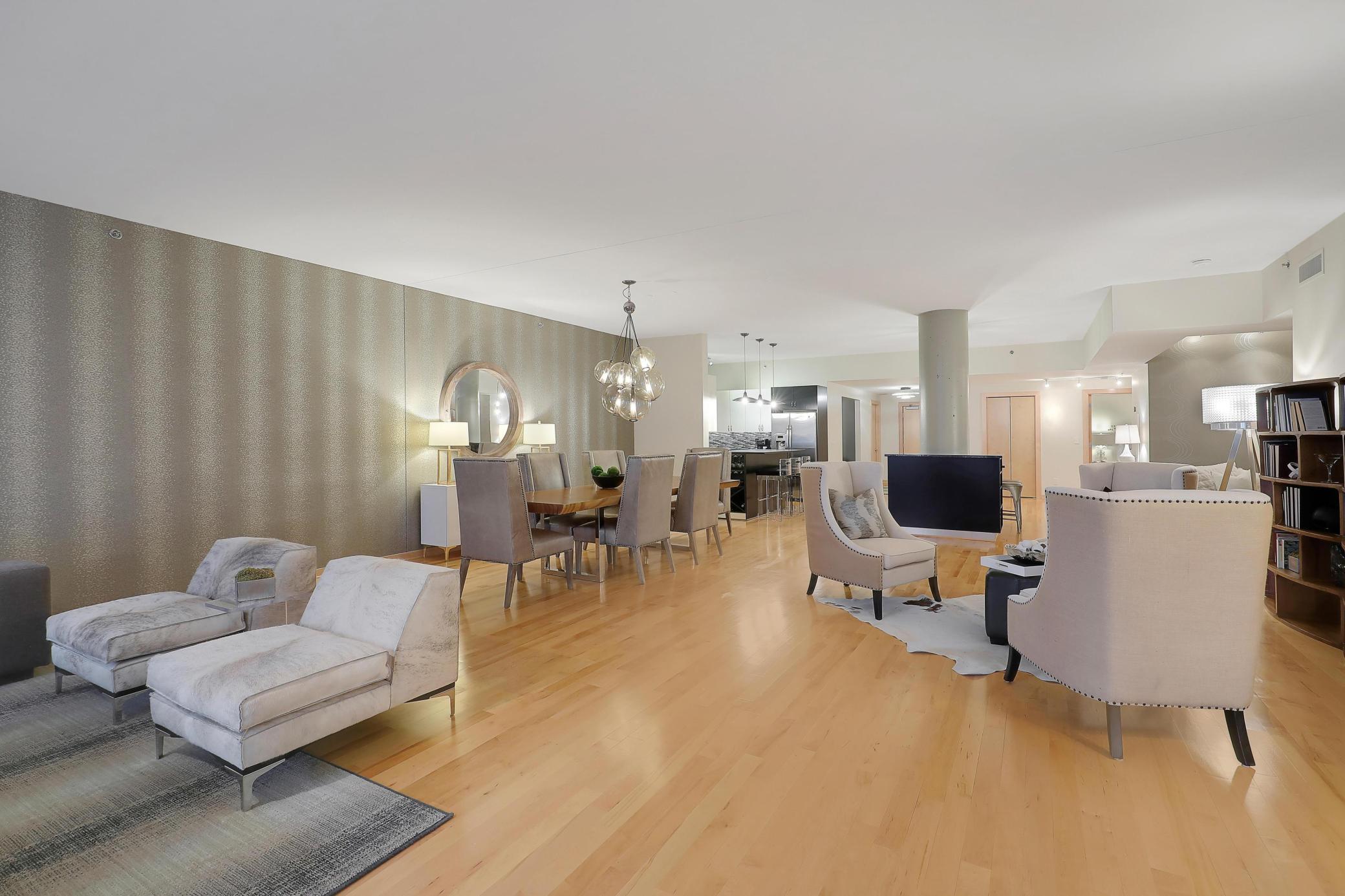 215 10th Avenue S Unit: 414