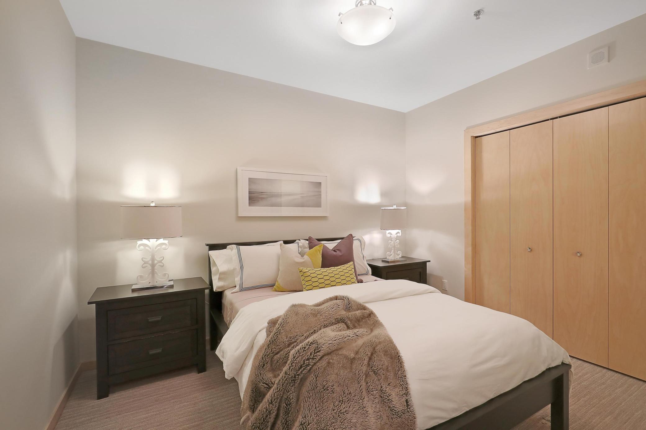 215 10th Avenue S Unit: 414