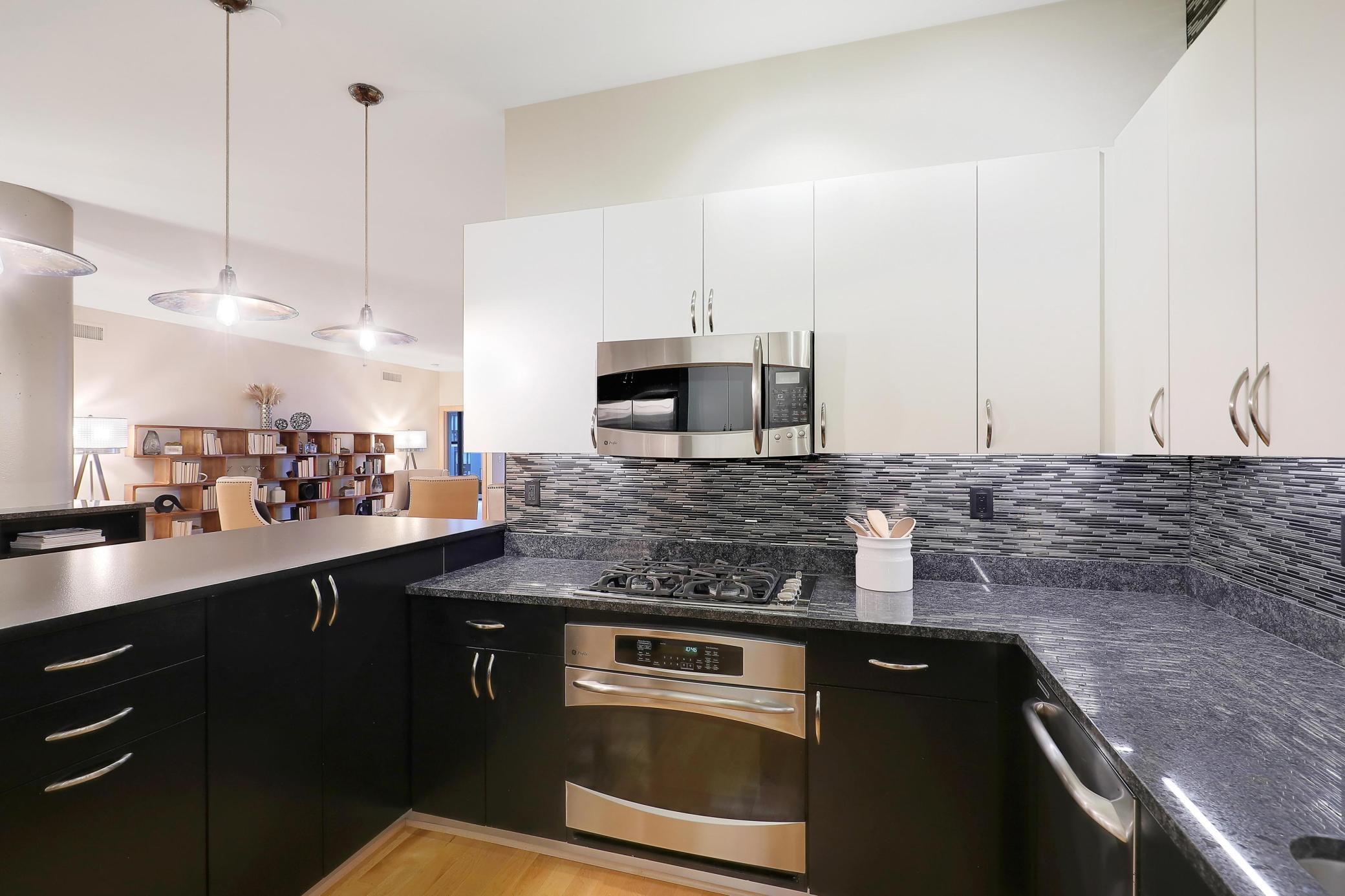 215 10th Avenue S Unit: 414