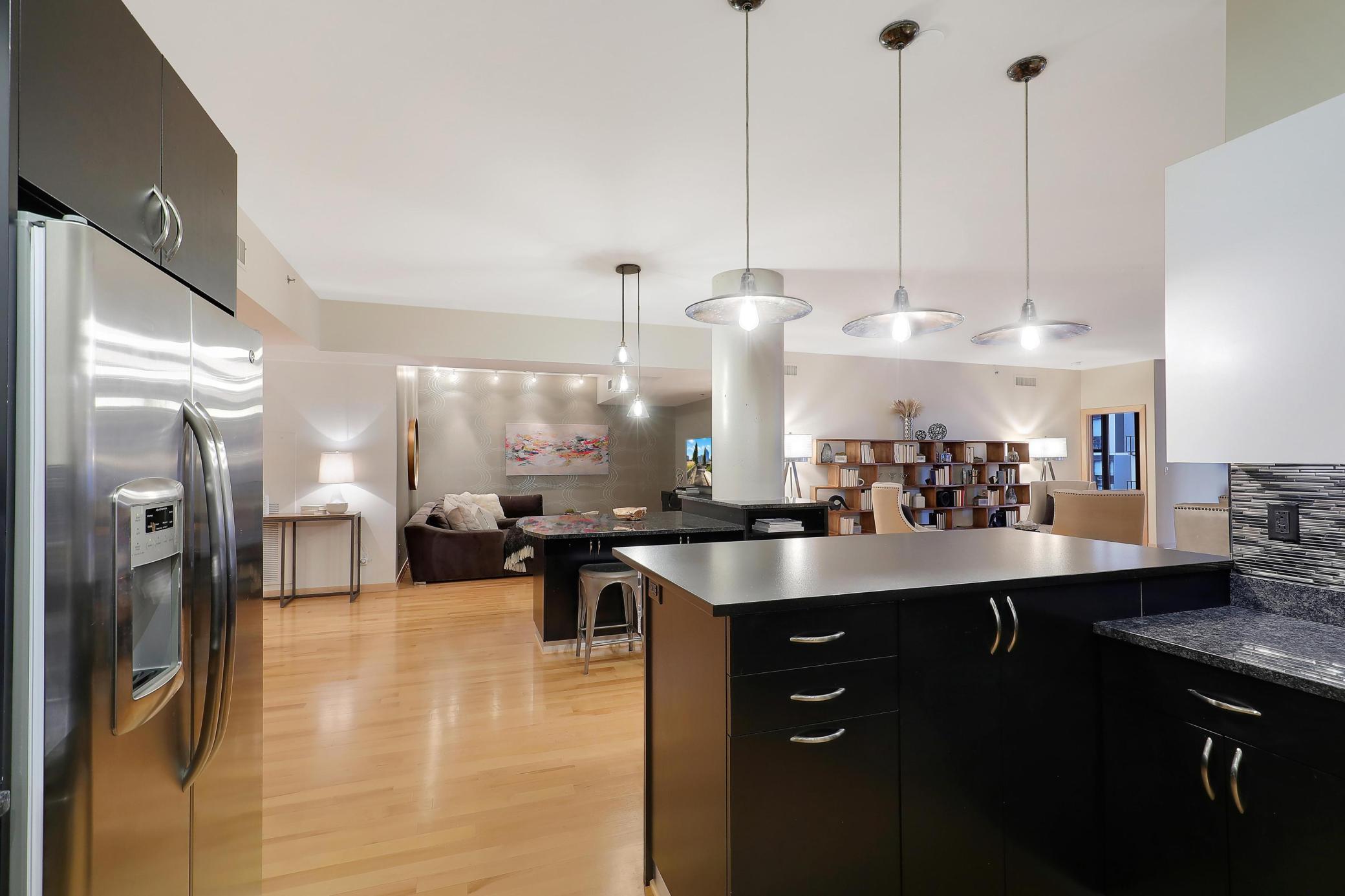 215 10th Avenue S Unit: 414