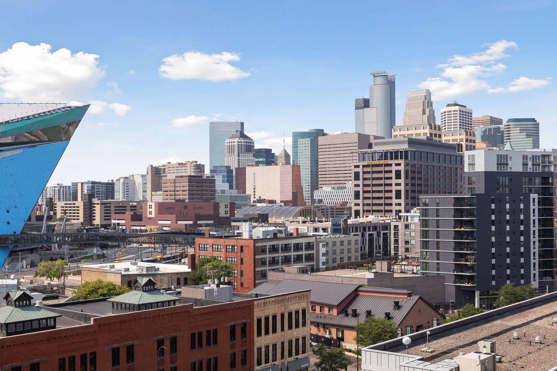 215 10th Avenue S Unit: 414