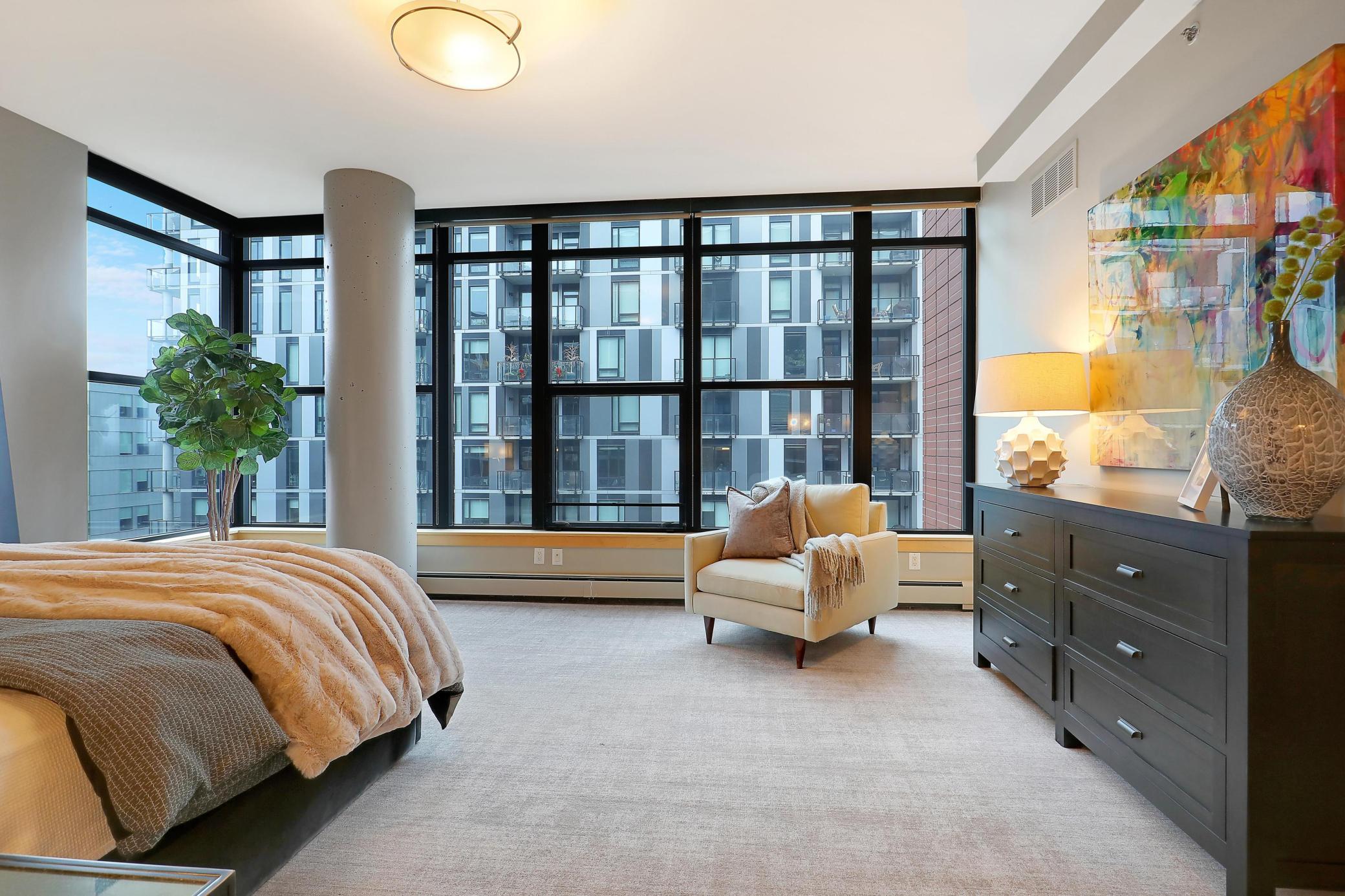 215 10th Avenue S Unit: 414