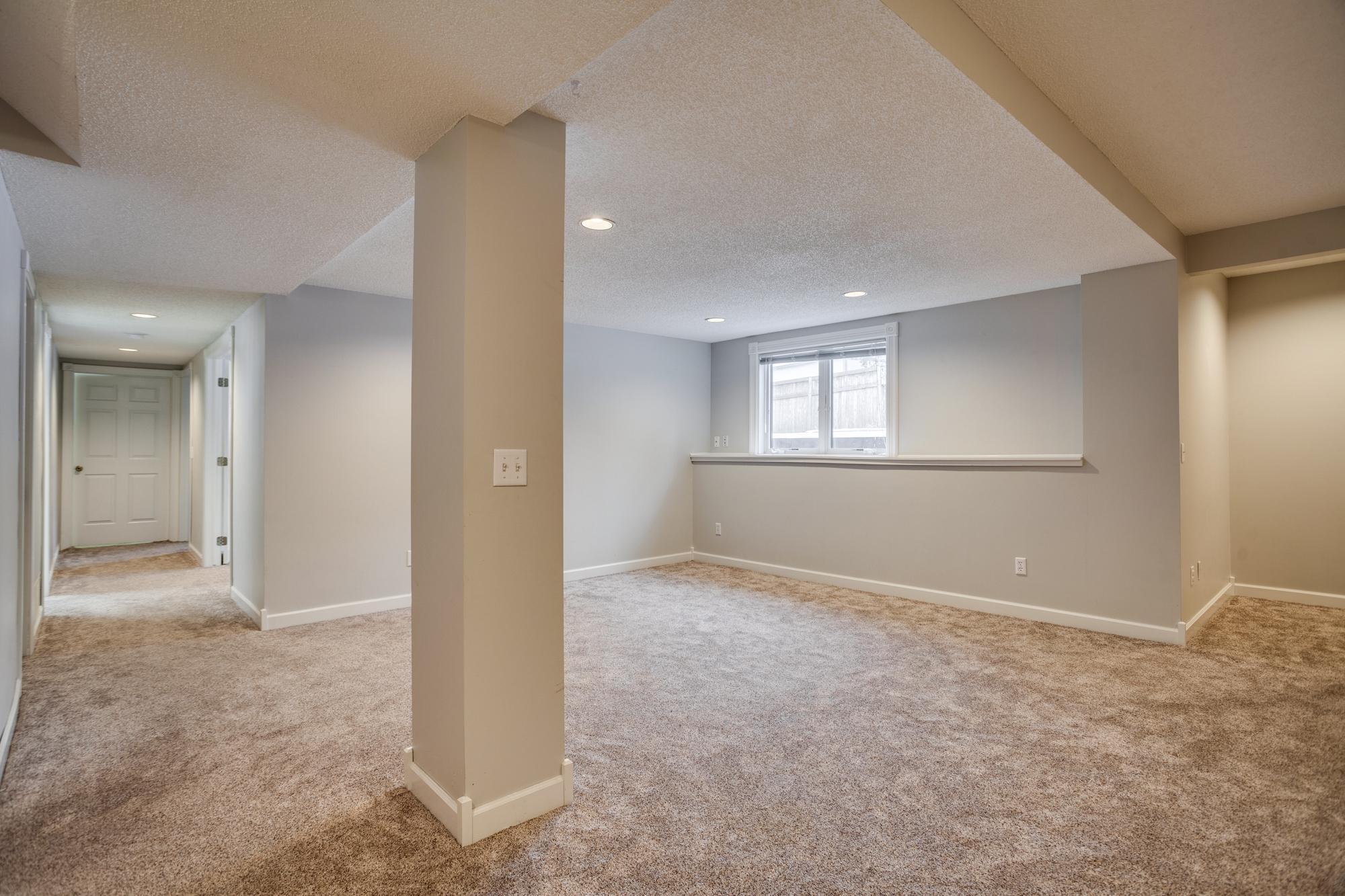 12085 Flintwood Street NW
