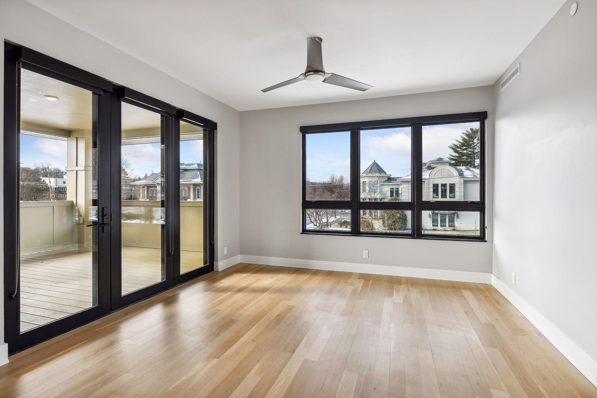 222 Ferndale Road S Unit: 203