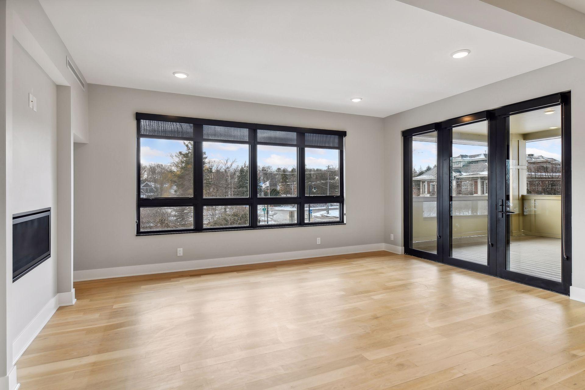 222 Ferndale Road S Unit: 203