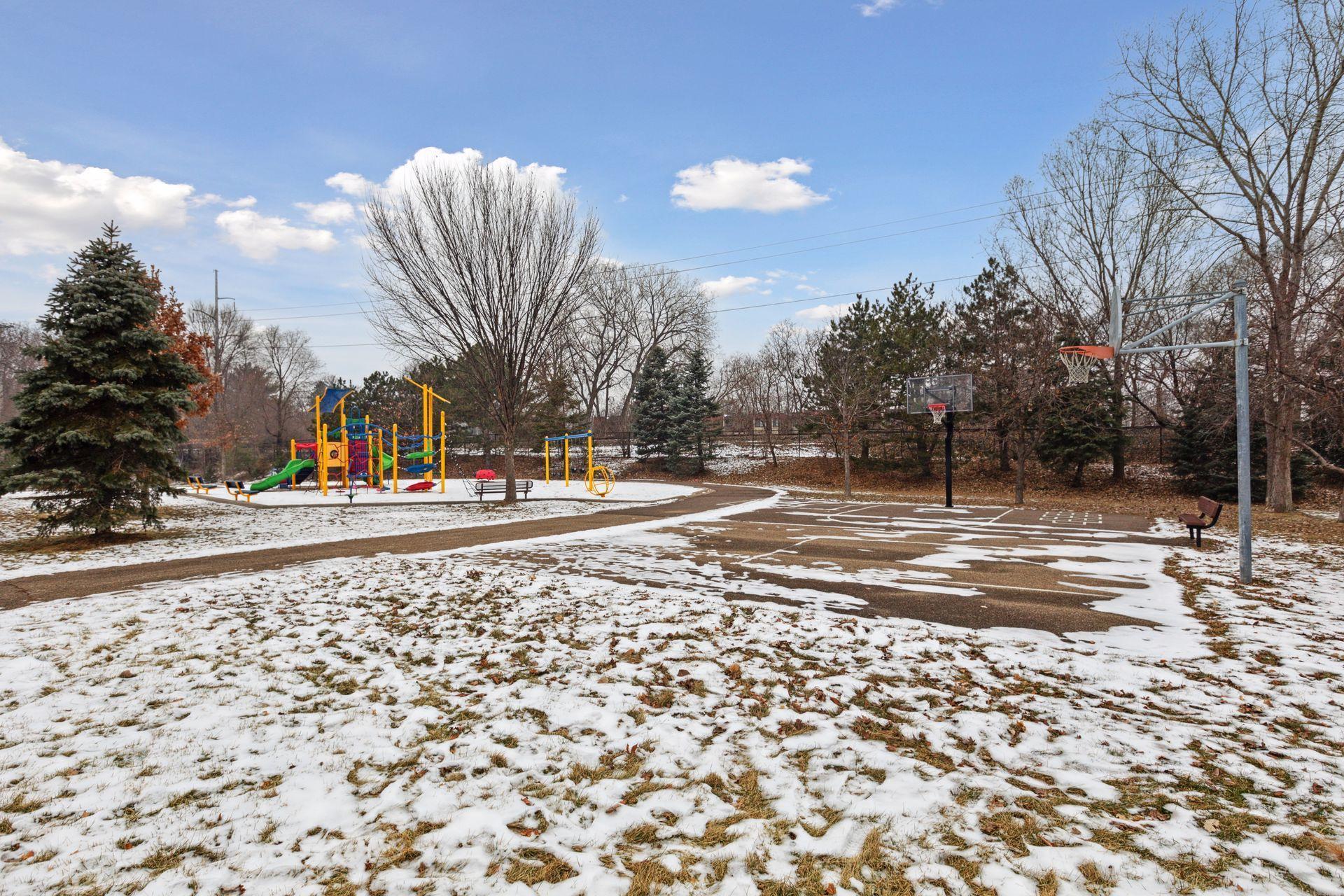 1550 Zarthan Avenue S Unit: 508