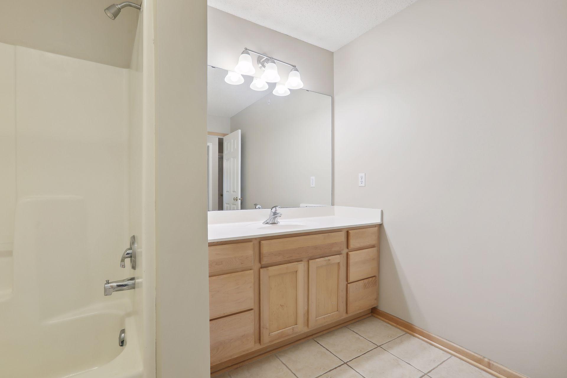 1550 Zarthan Avenue S Unit: 508