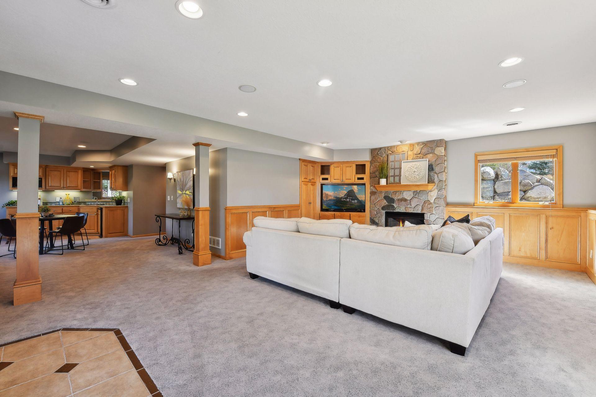7420 Fawn Hill Road