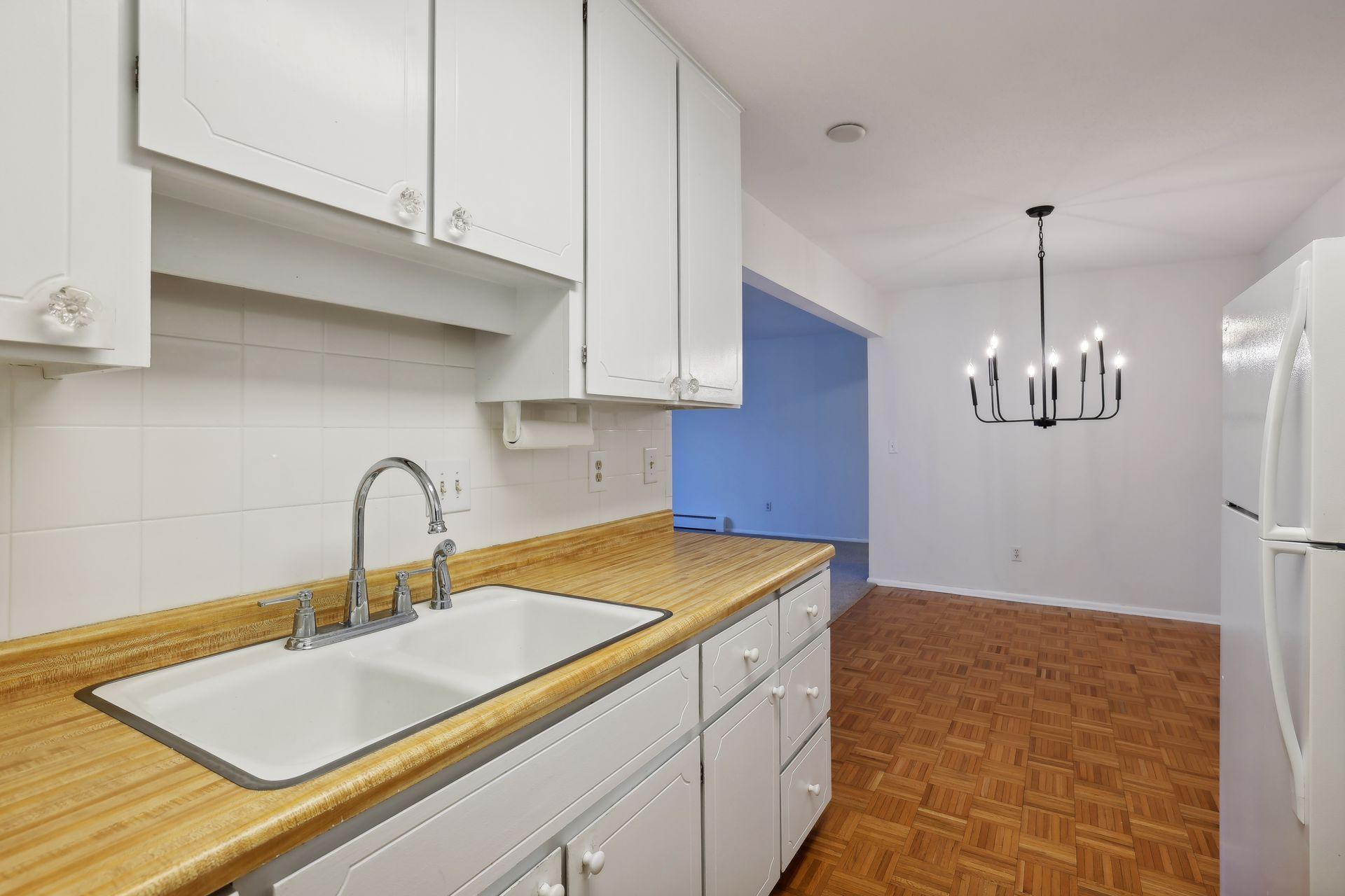 4380 Brookside Court Unit: 121