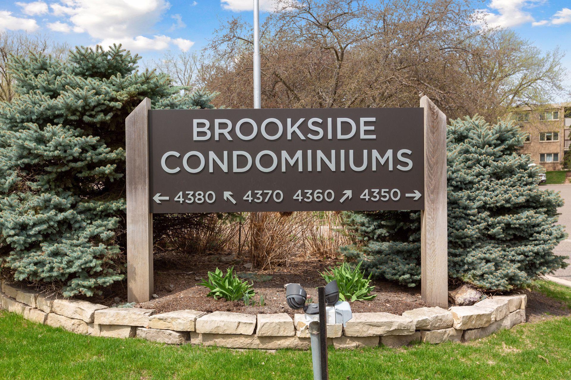 4380 Brookside Court Unit: 121