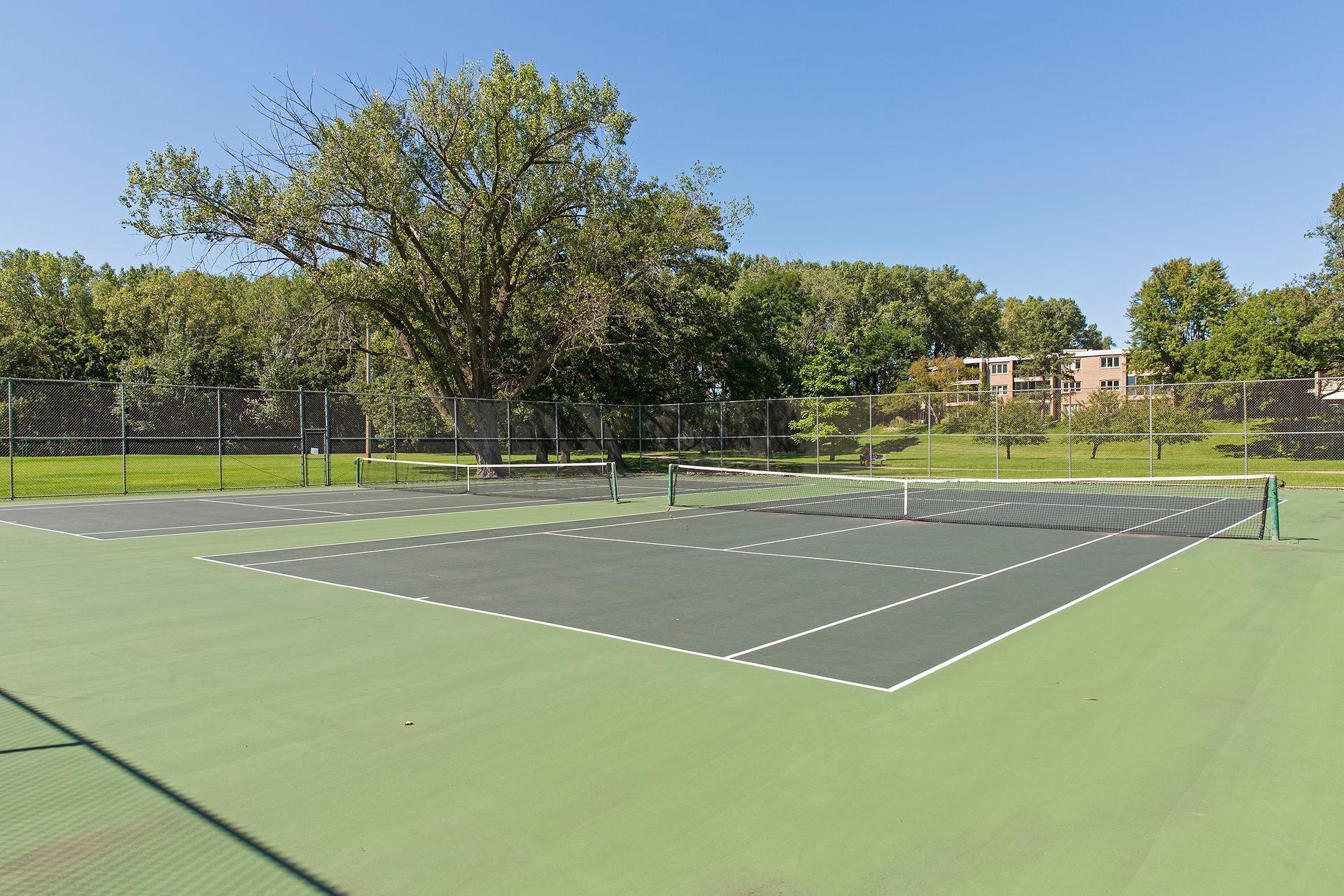 4380 Brookside Court Unit: 121