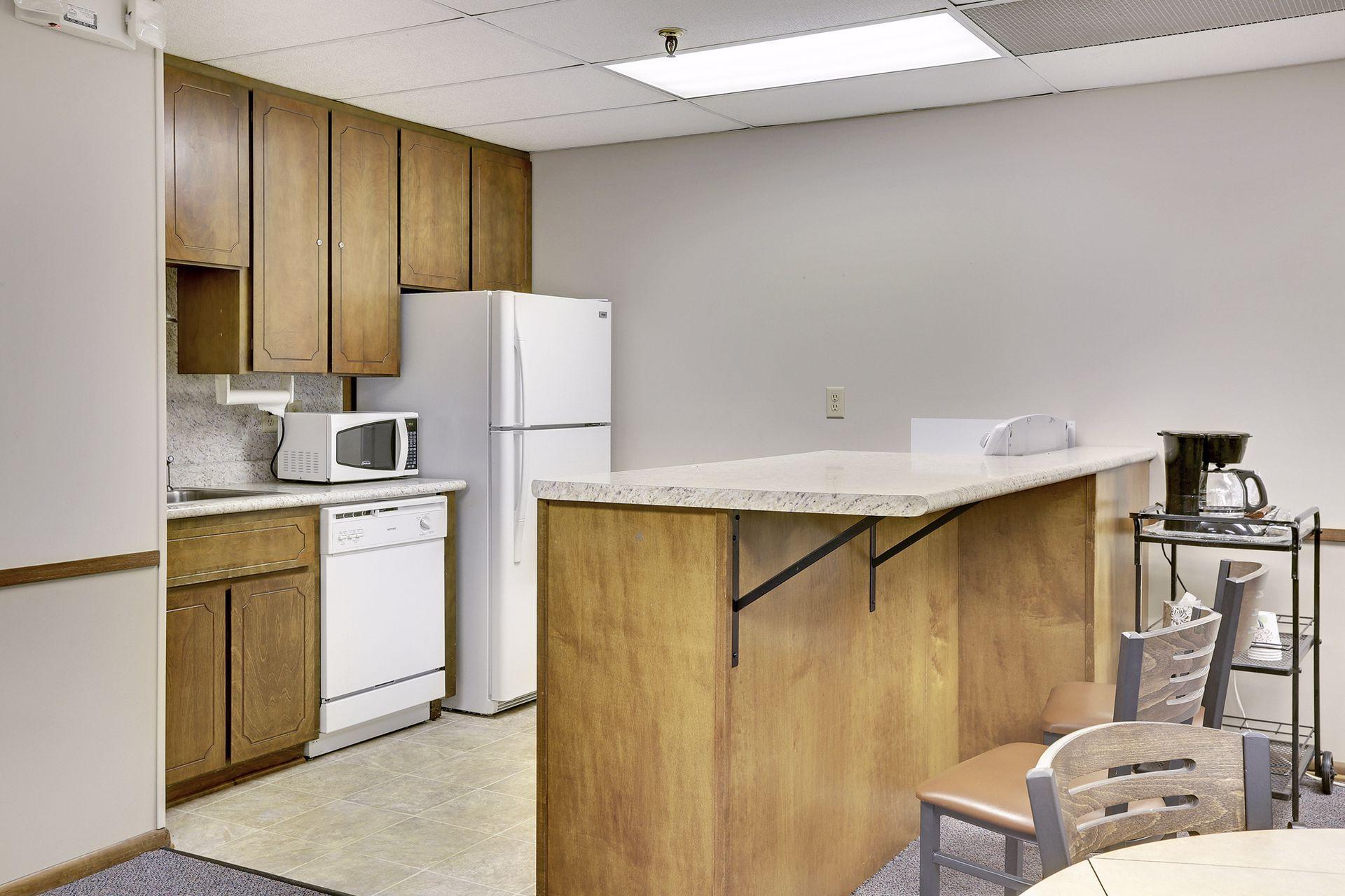 4380 Brookside Court Unit: 121