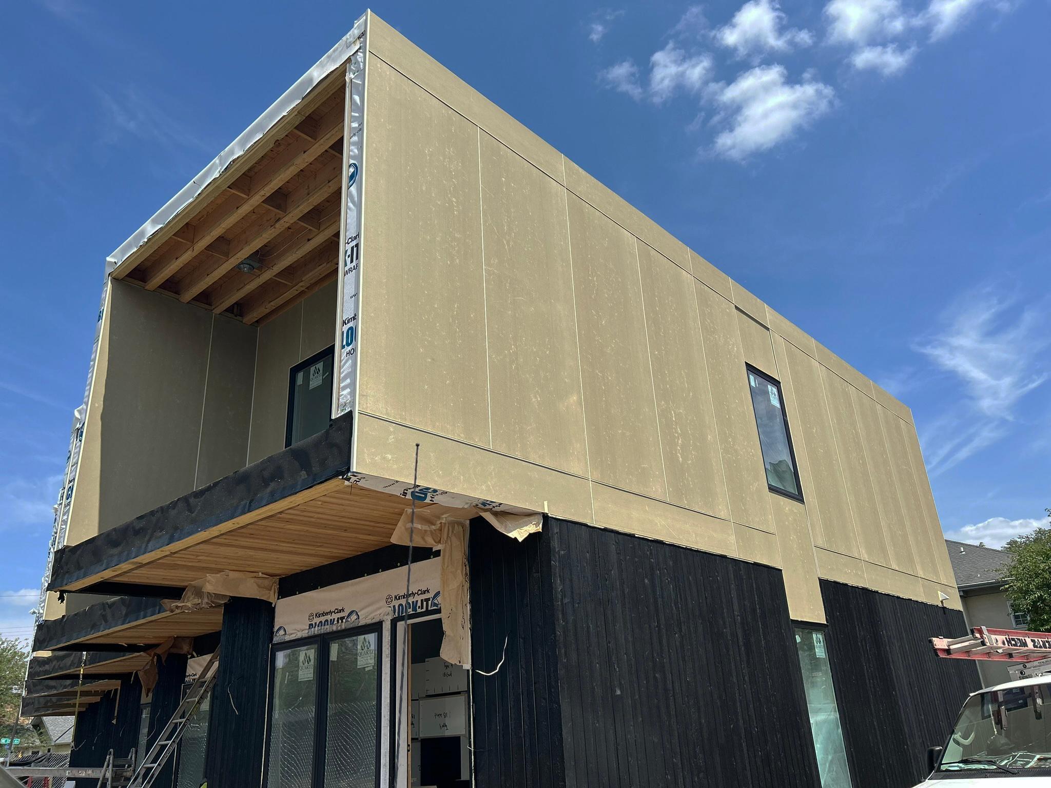 636 22nd Avenue NE Unit: #5