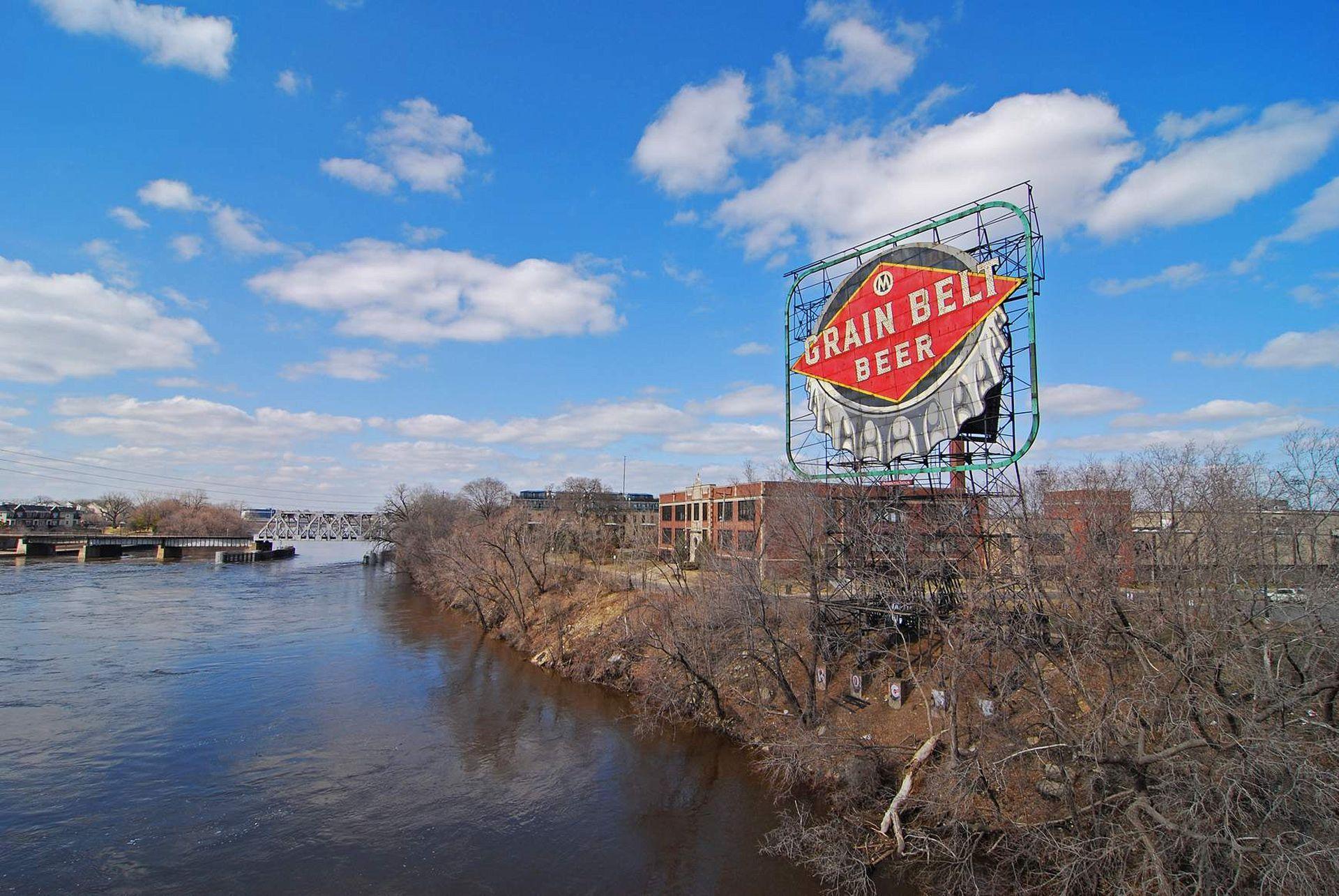 636 22nd Avenue NE Unit: #5